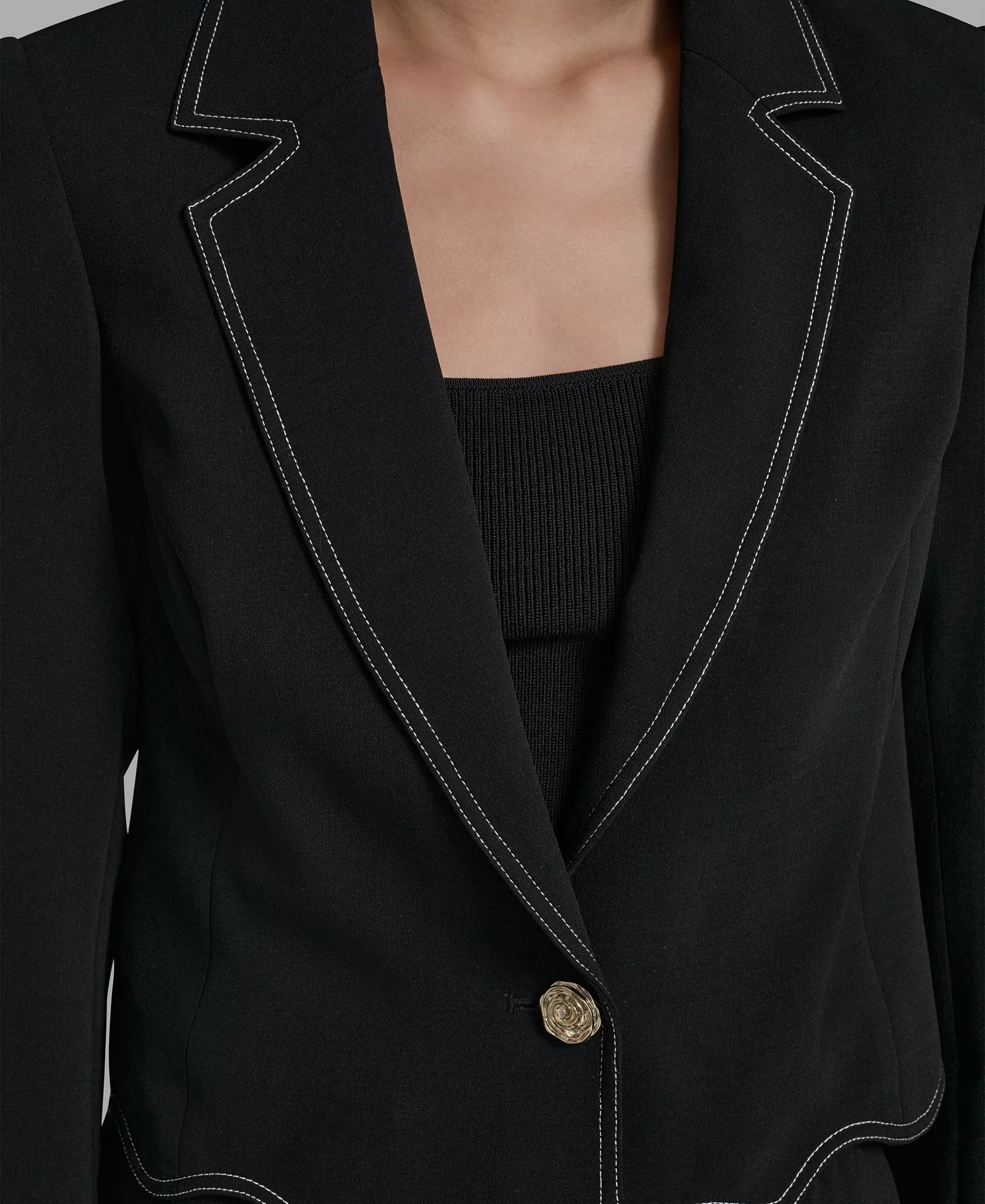 Women's Collared Long-Sleeve Jacket - Black - 0