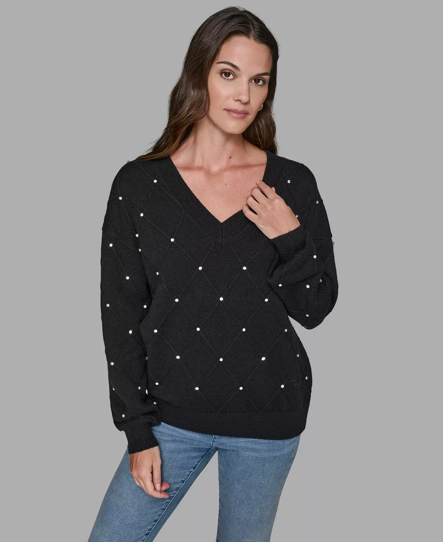 V-Neck Diamond Pattern Sweater - Black - XS