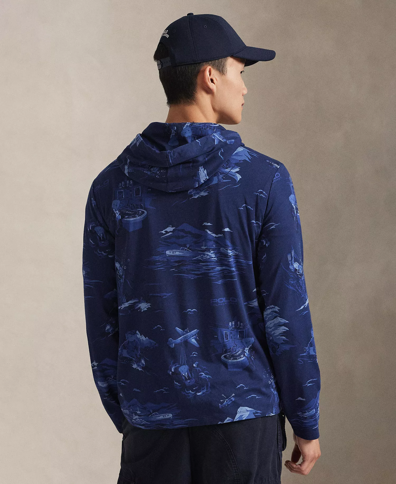 Men's Long-Sleeve Animated Hooded T-Shirt - Spy Bear - L