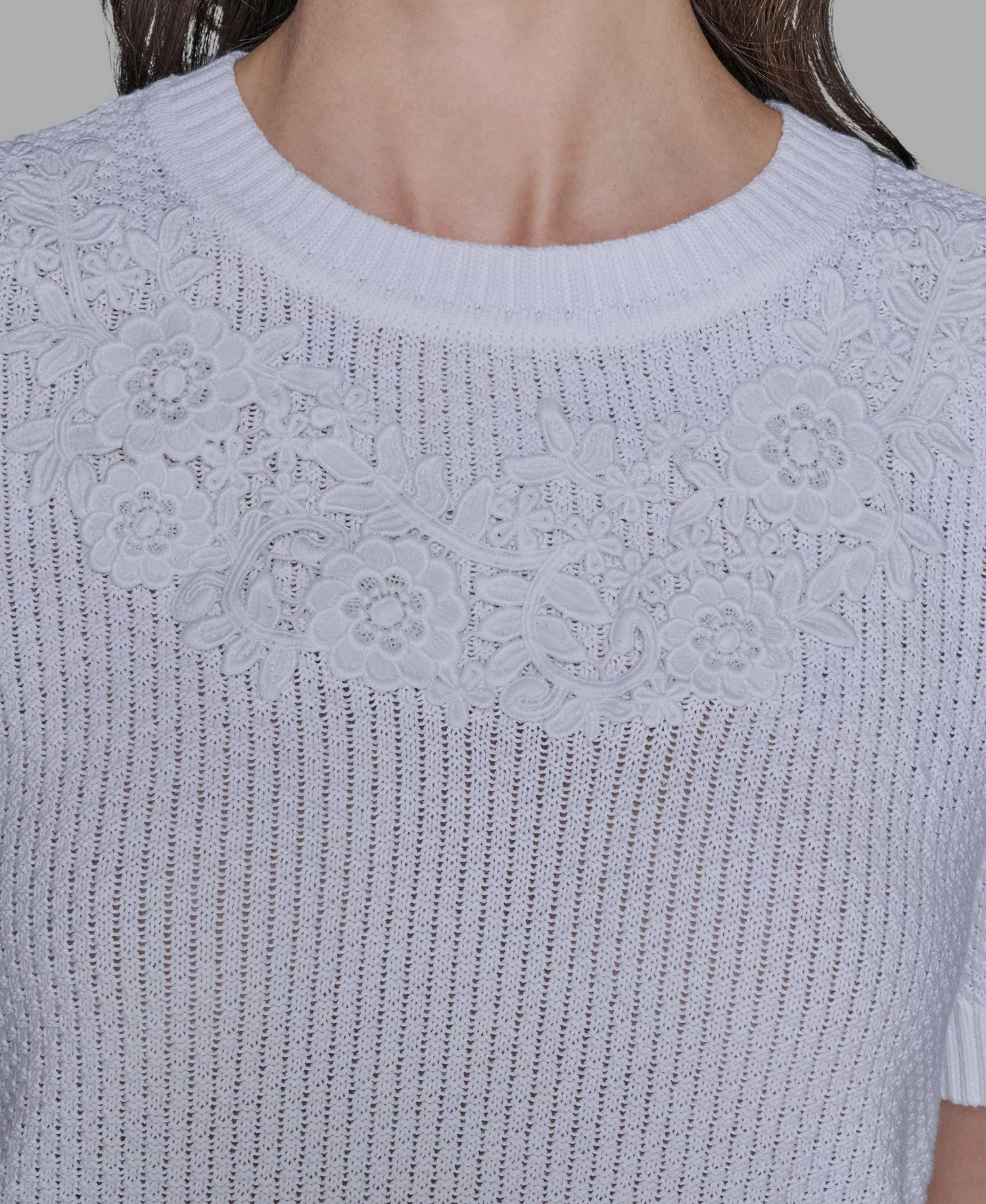 Women's Crewneck Floral Trimmed Sweater - Soft White - L