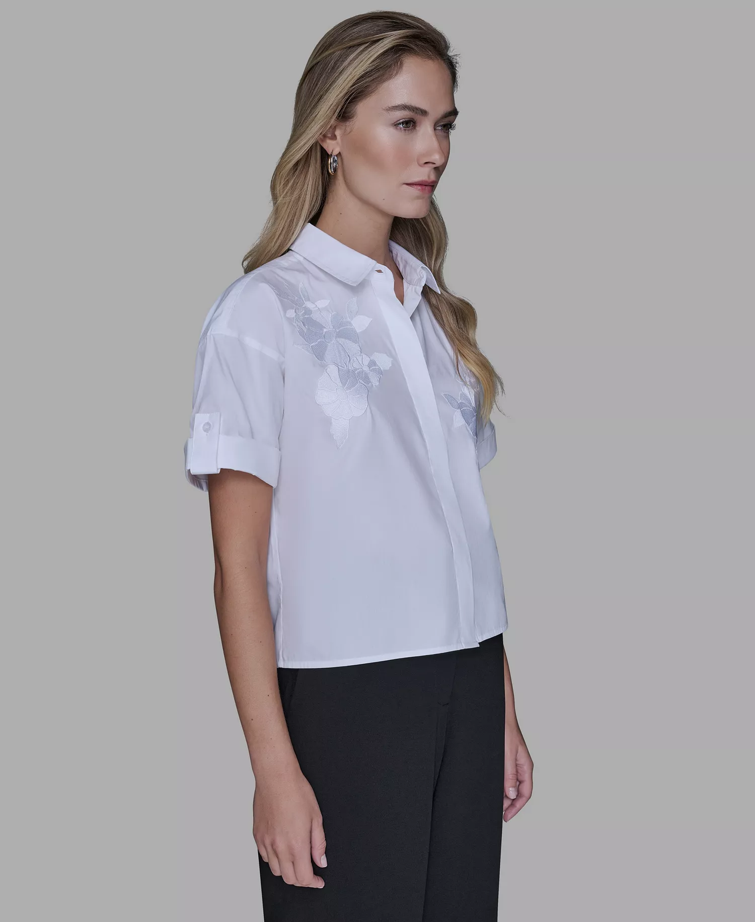 Women's Solid Floral Top - White - L