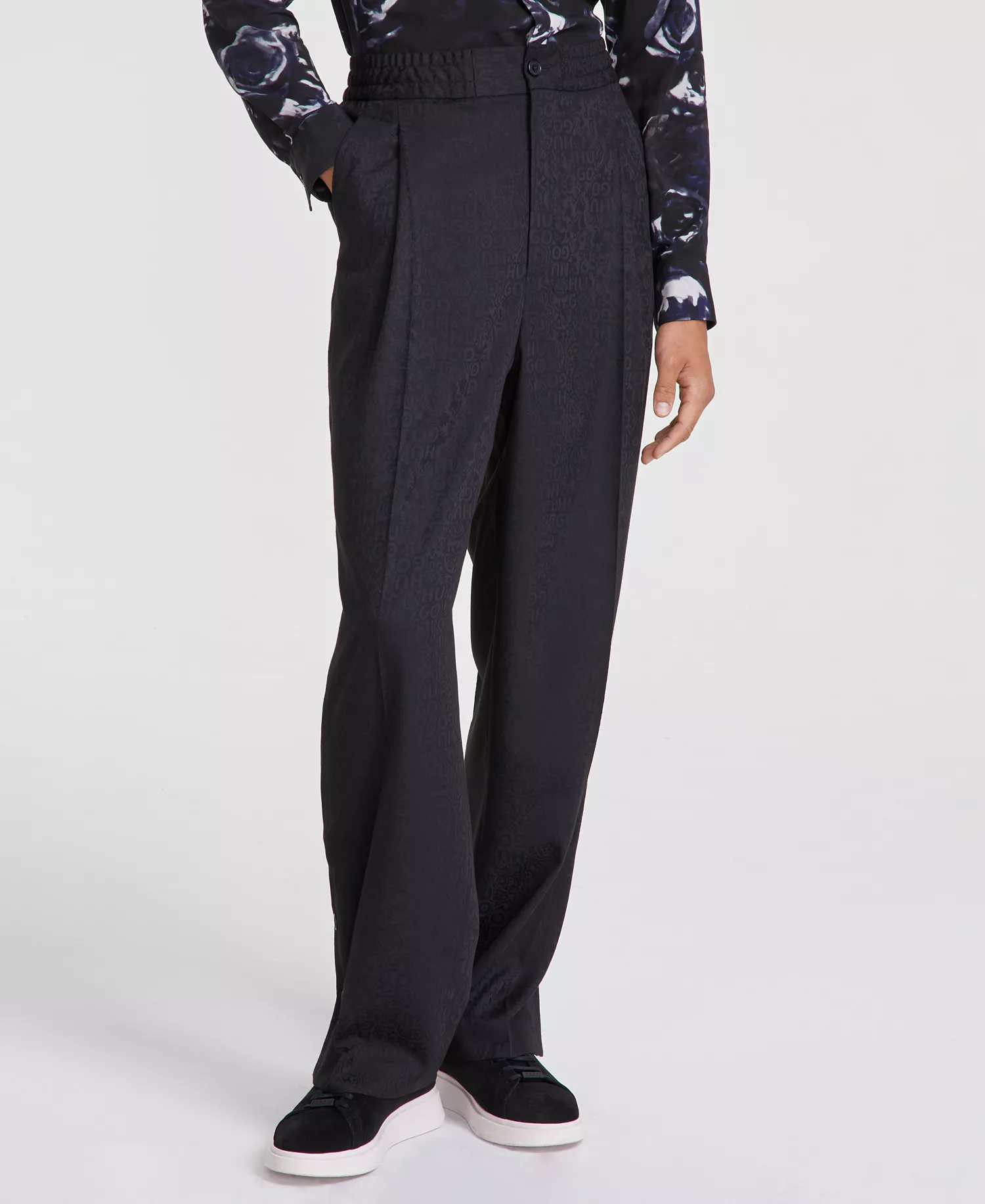 Men's Modern-Fit Logo-Print Pleated Suit Pants  - Black - 32R