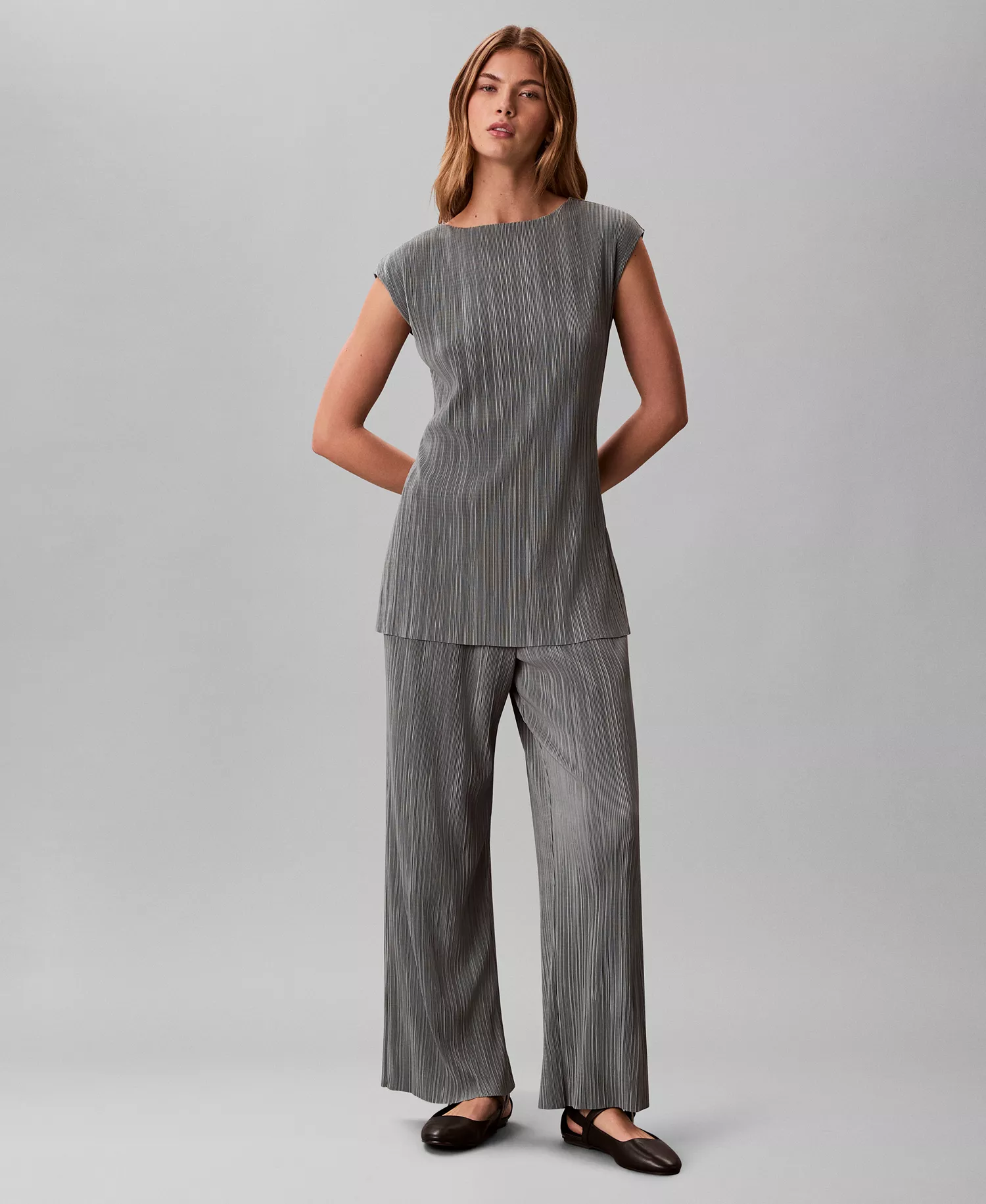 Women's Plisse Tunic and Pull-on Wide-Leg Pants - Shadow - L