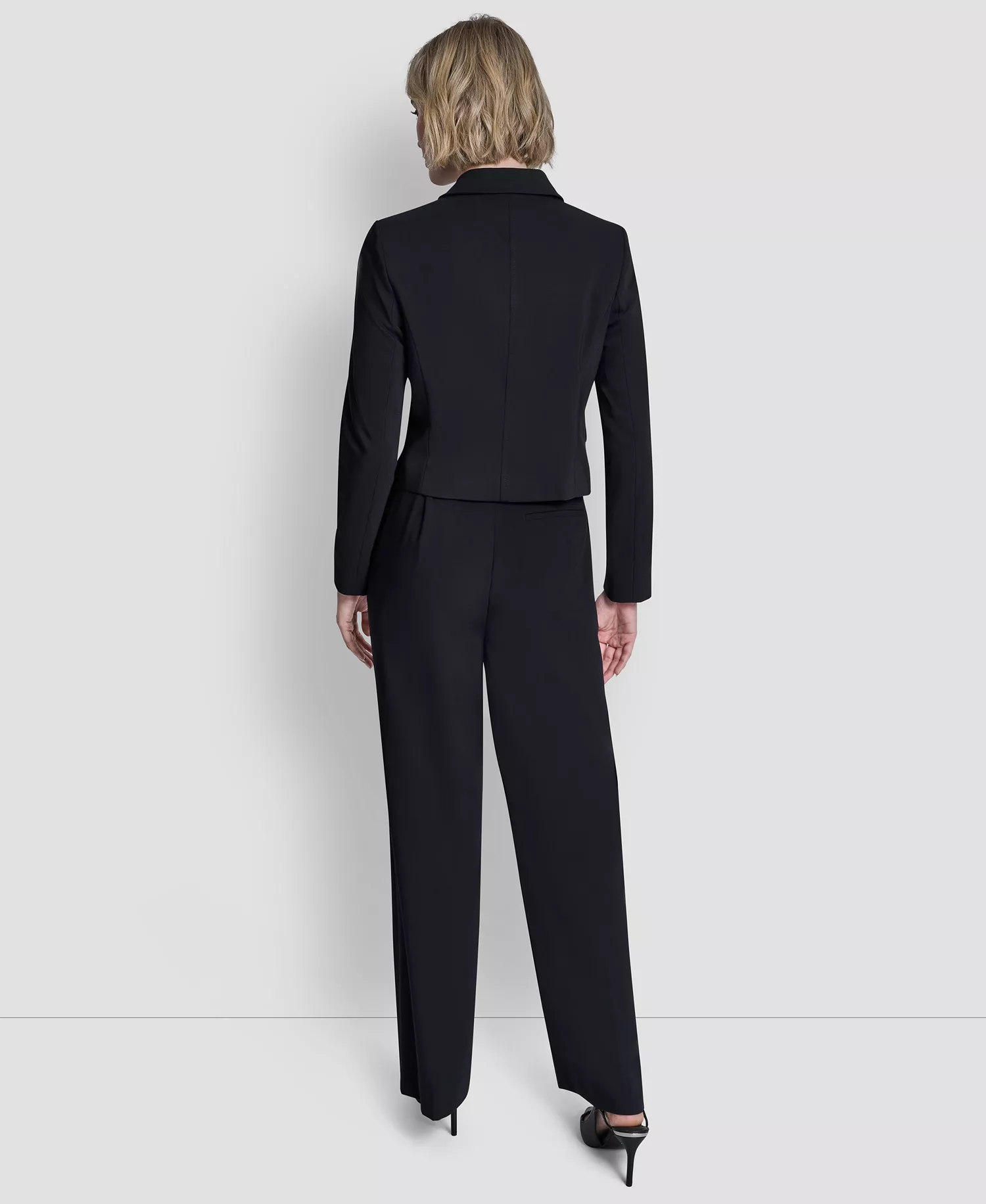 Women's Three-Button Notch Collar Jacket - Navy - 0