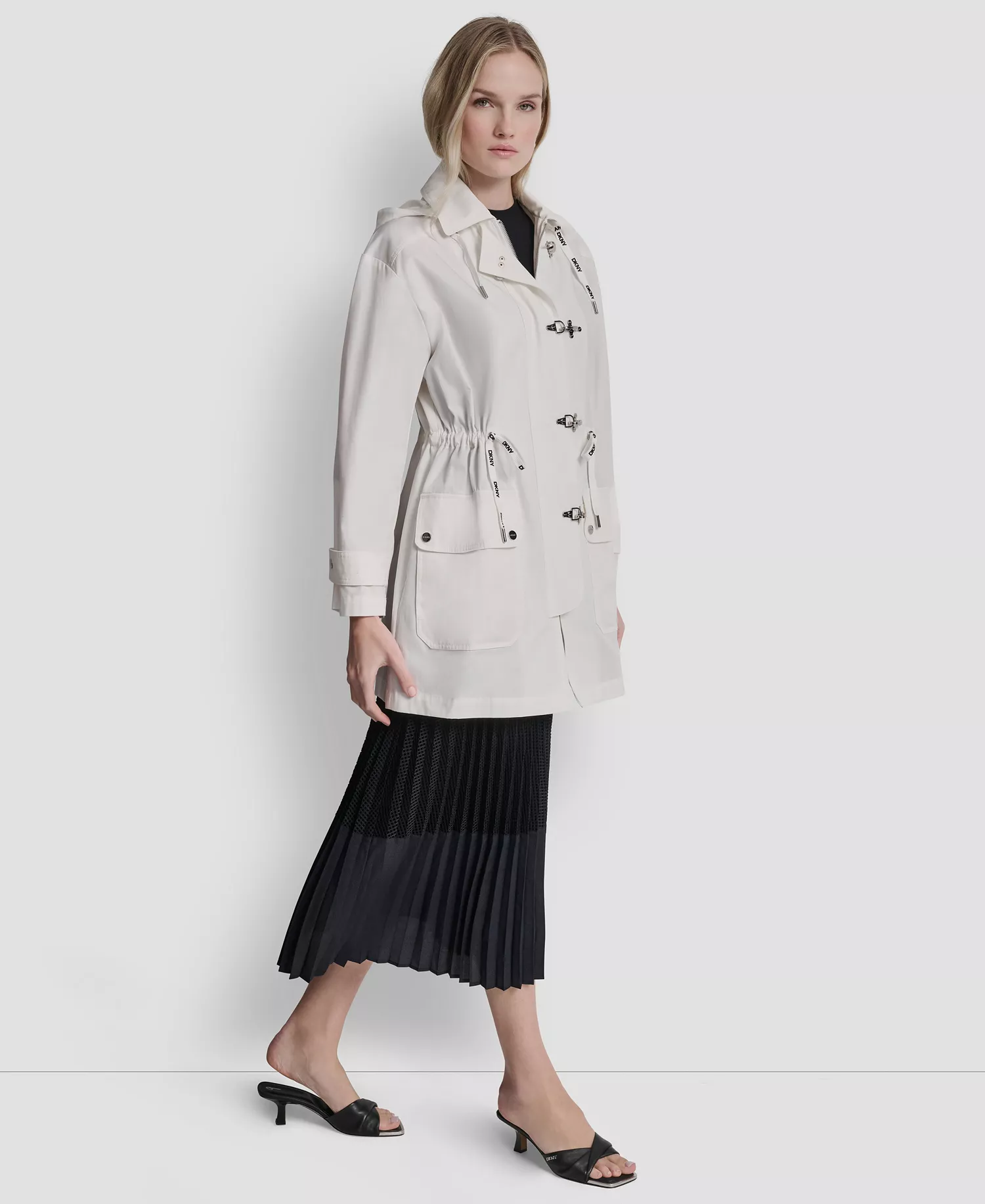 Women's Fire Clasp Anorak Hooded Metal Toggle Jacket - Ivory - L