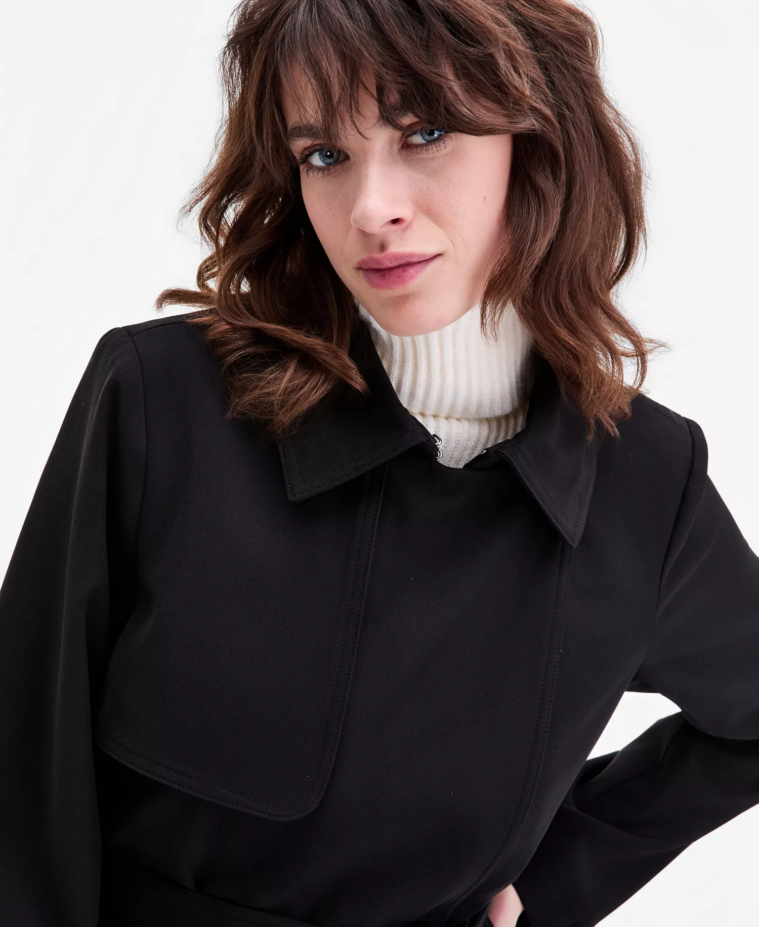 Women's Short Belted Crepe Trench Coat - BLACK - L