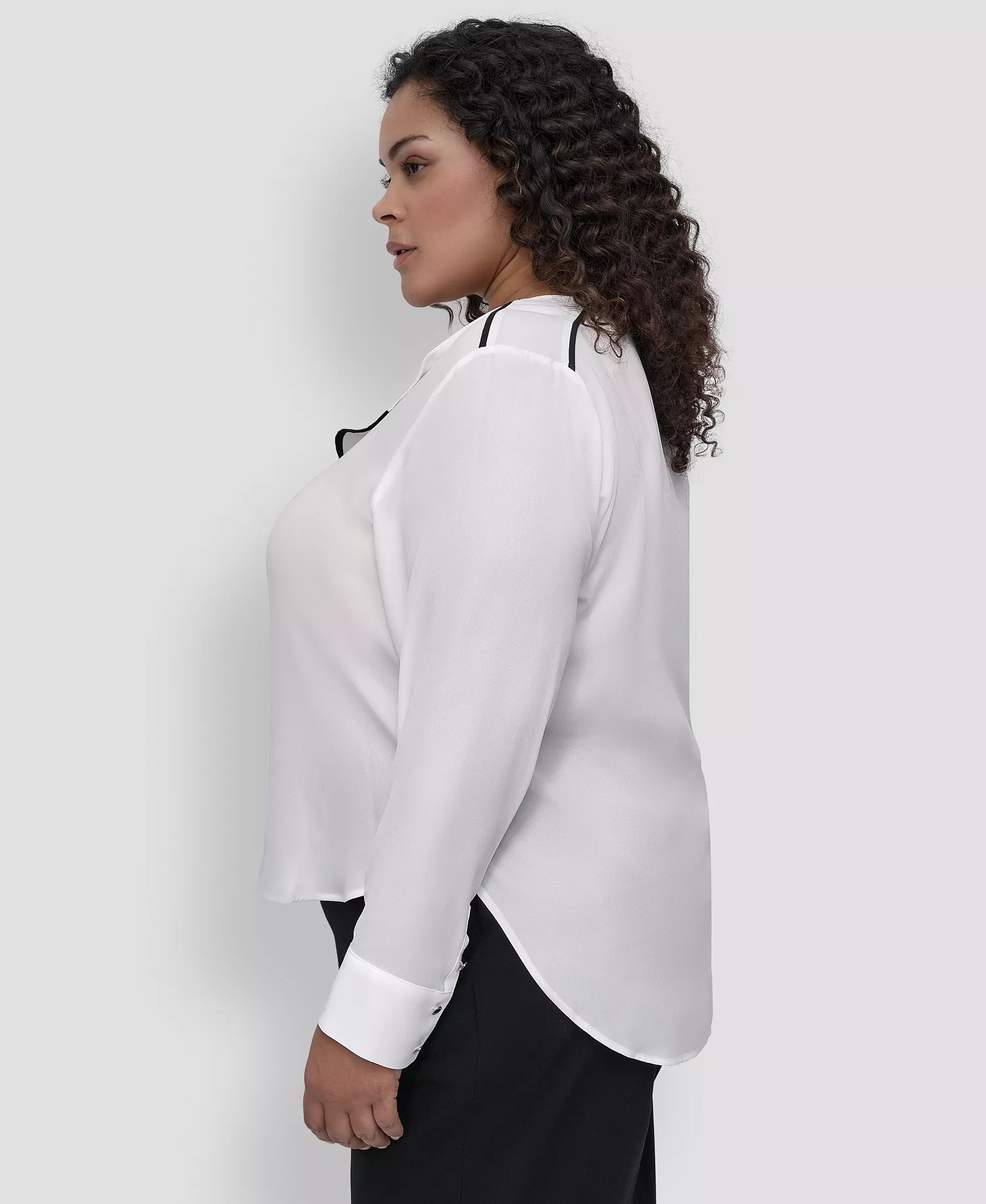 Plus Size Contrast-Trim Long-Sleeve Blouse - Linen White/Black - 1X