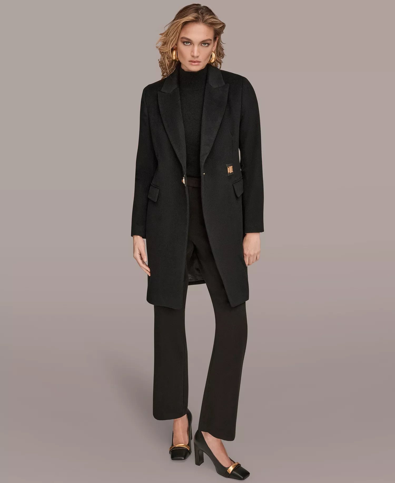 Women's Buttoned Notch Collared Coat - Black - L