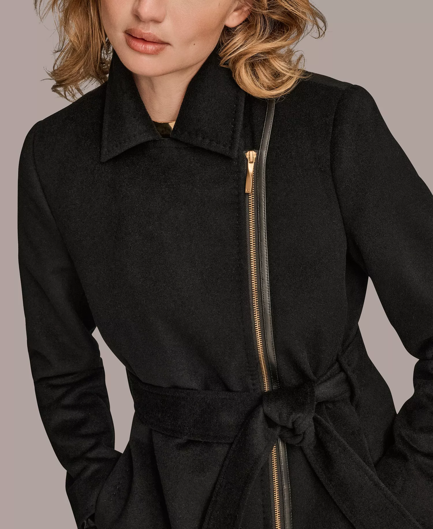 Women's Notch Collared Belted Coat - Black - L