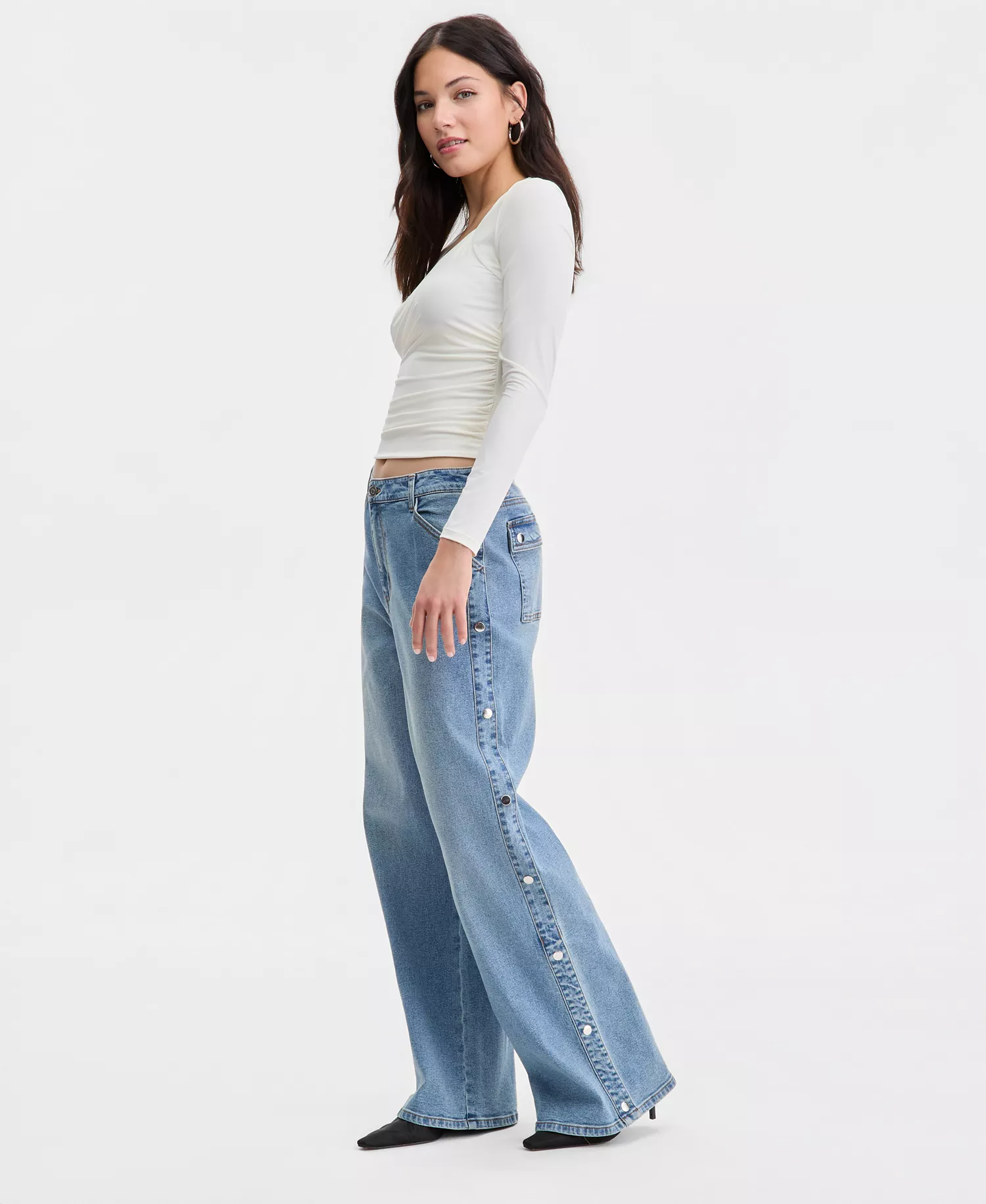 Women's High Rise Studded Wide Leg Jeans, Macy's Exclusive - Light Wash - 0