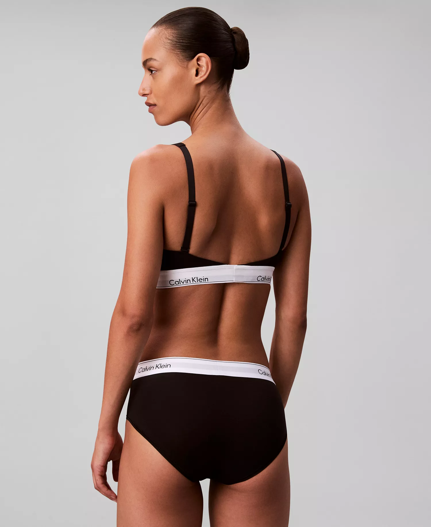 Women's Flexible-Fit Full Coverage Bralette QF8503 - Black - L