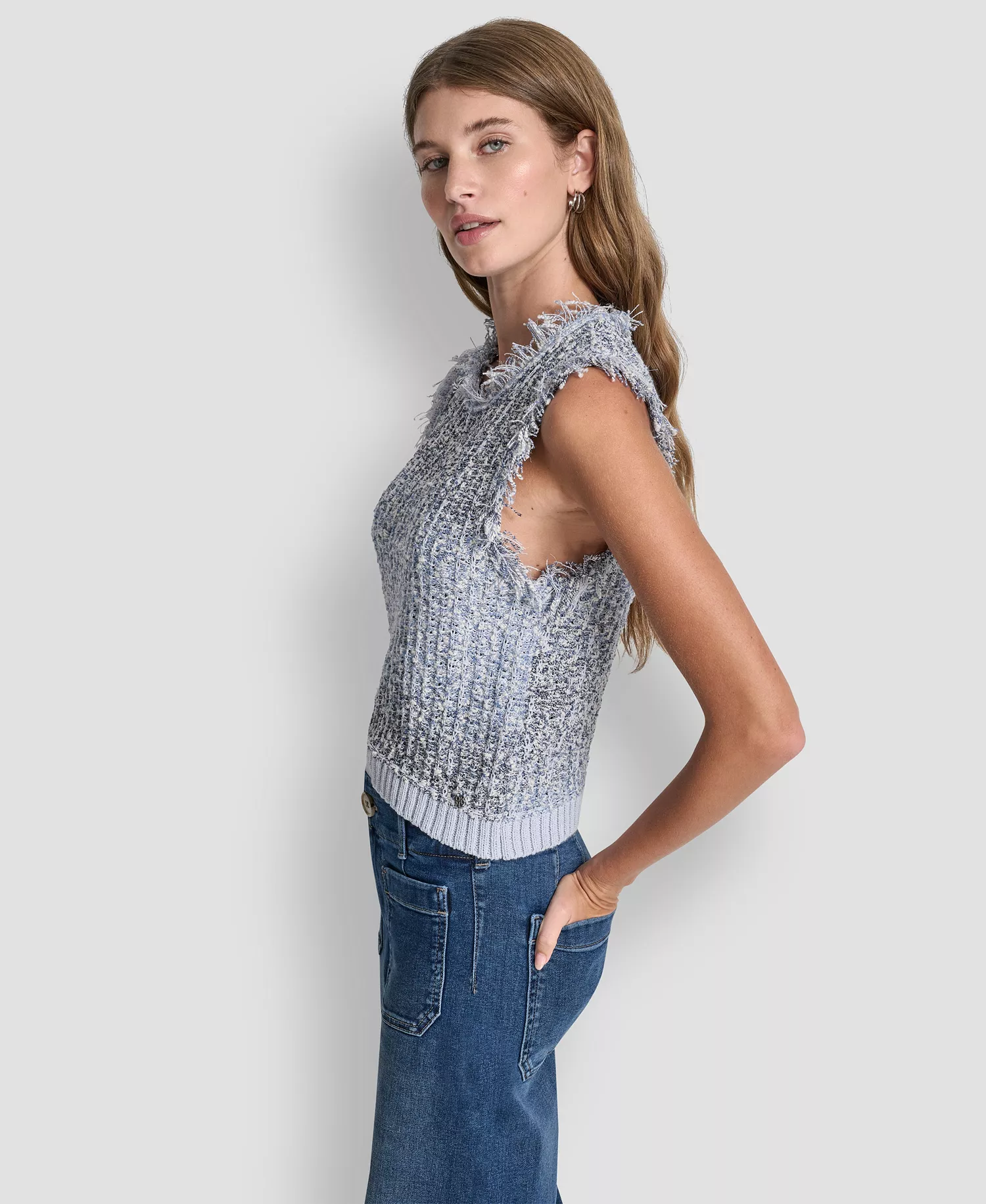 Women's Sleeveless Tweed Fringe Trimmed Sweater - Frost Blue Combo - L