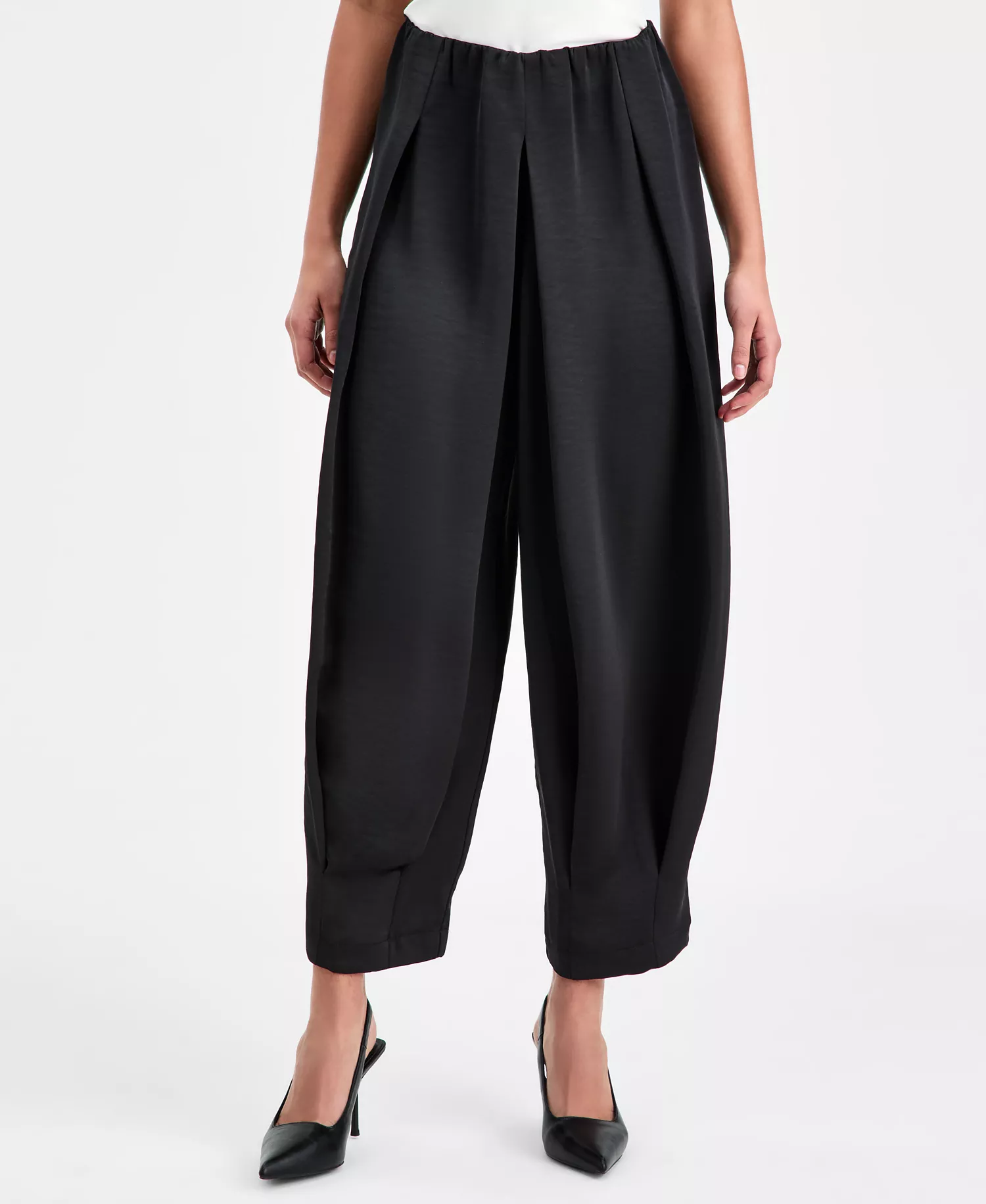 Women's Bubble-Waist Cropped Pants, Macy's Exclusive - Deep Black - L