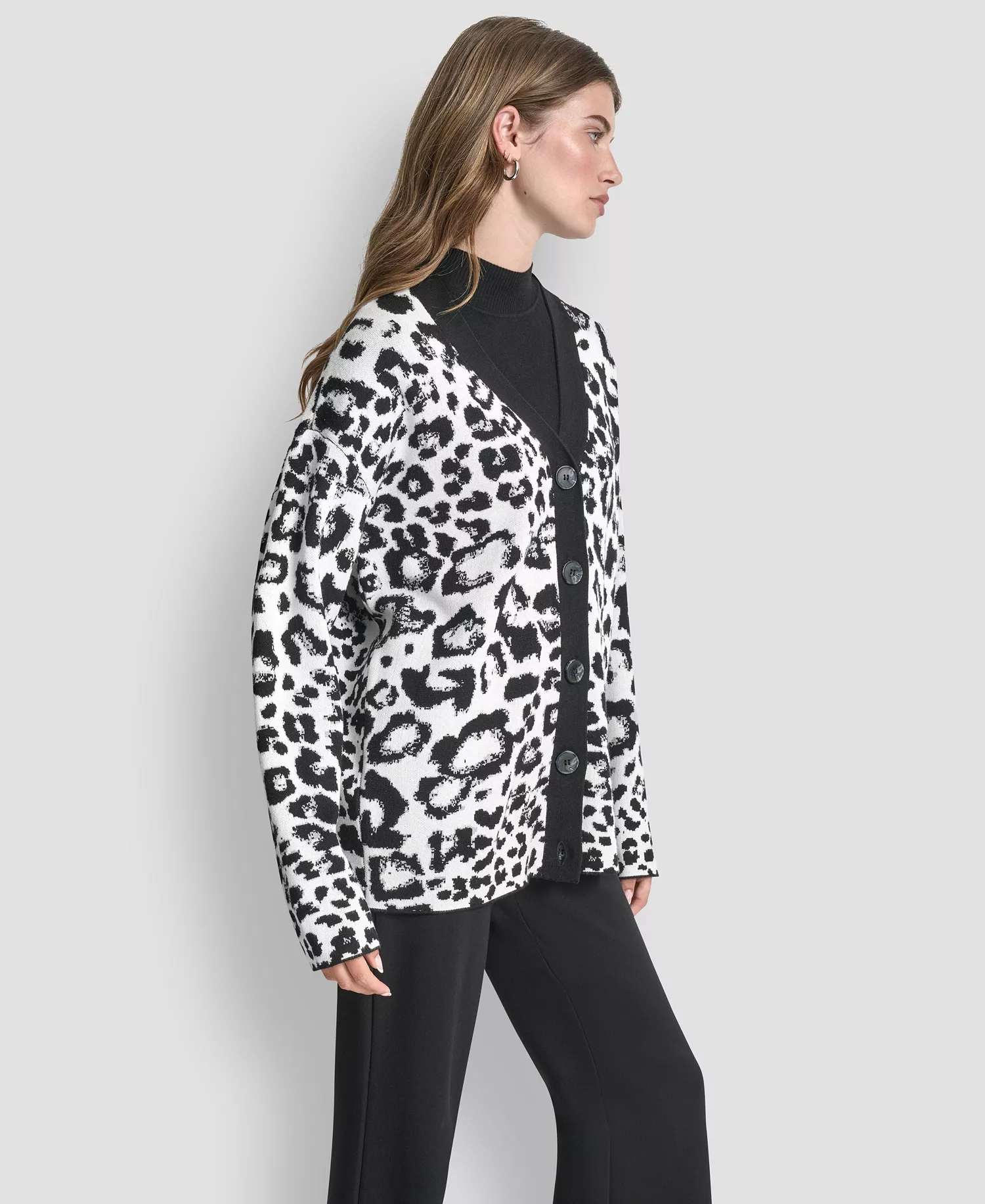 Women's Long Sleeve V-Neck Cardigan Sweater - Black/ivory - M