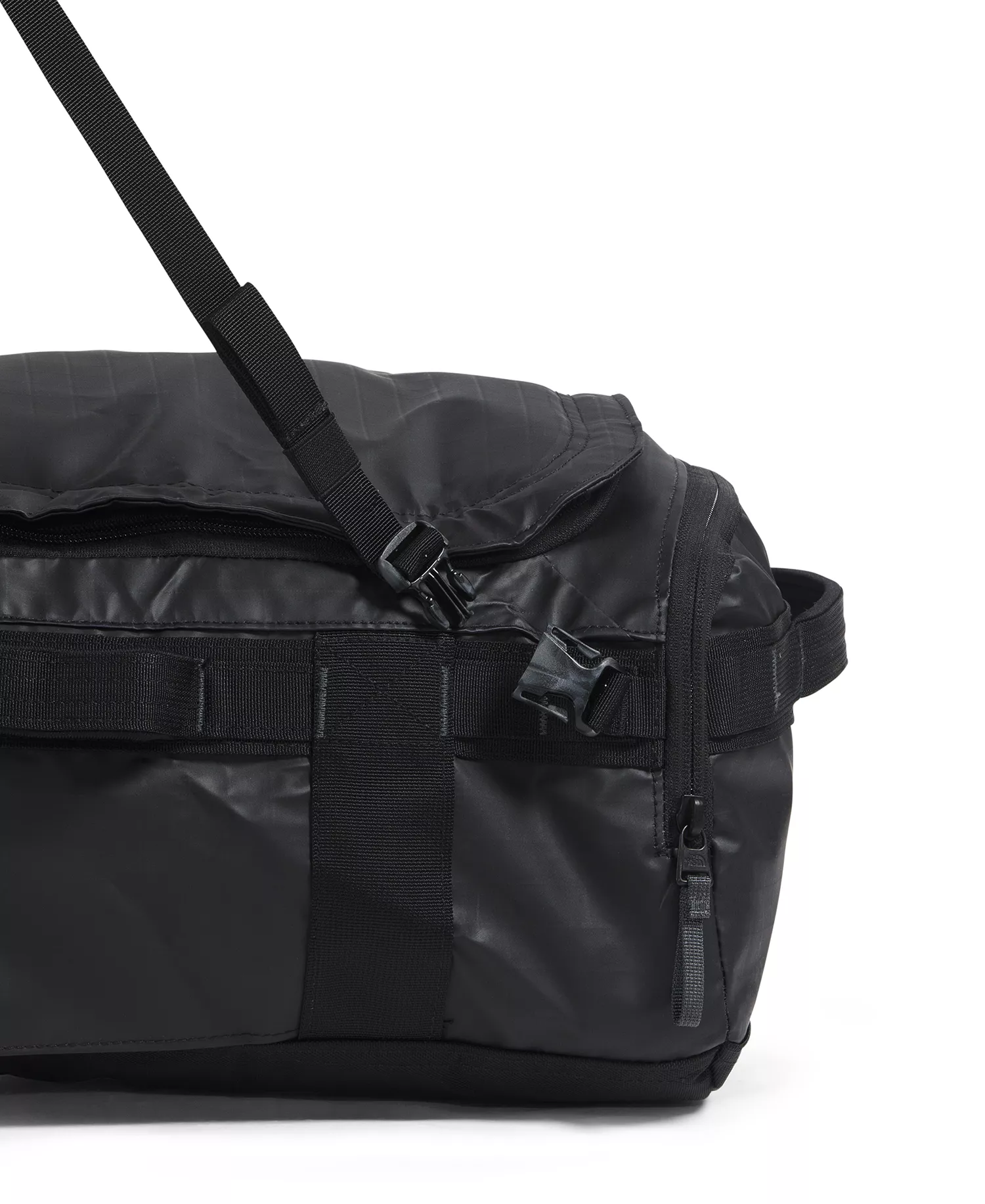 Men's Base Camp Voyager Duffel - 32L - Black - ONE SIZE