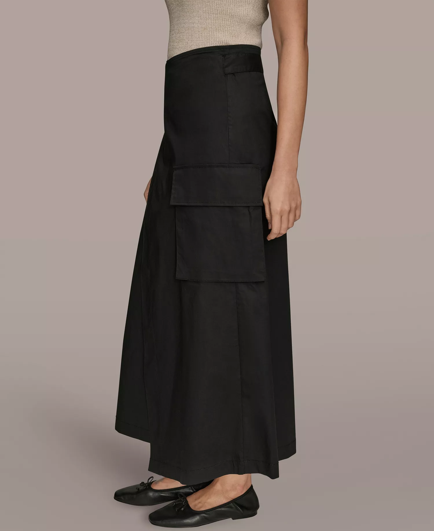 Women's Asymmetrical Stretch Poplin Wrap Cargo Pocket Skirt - Black - 10