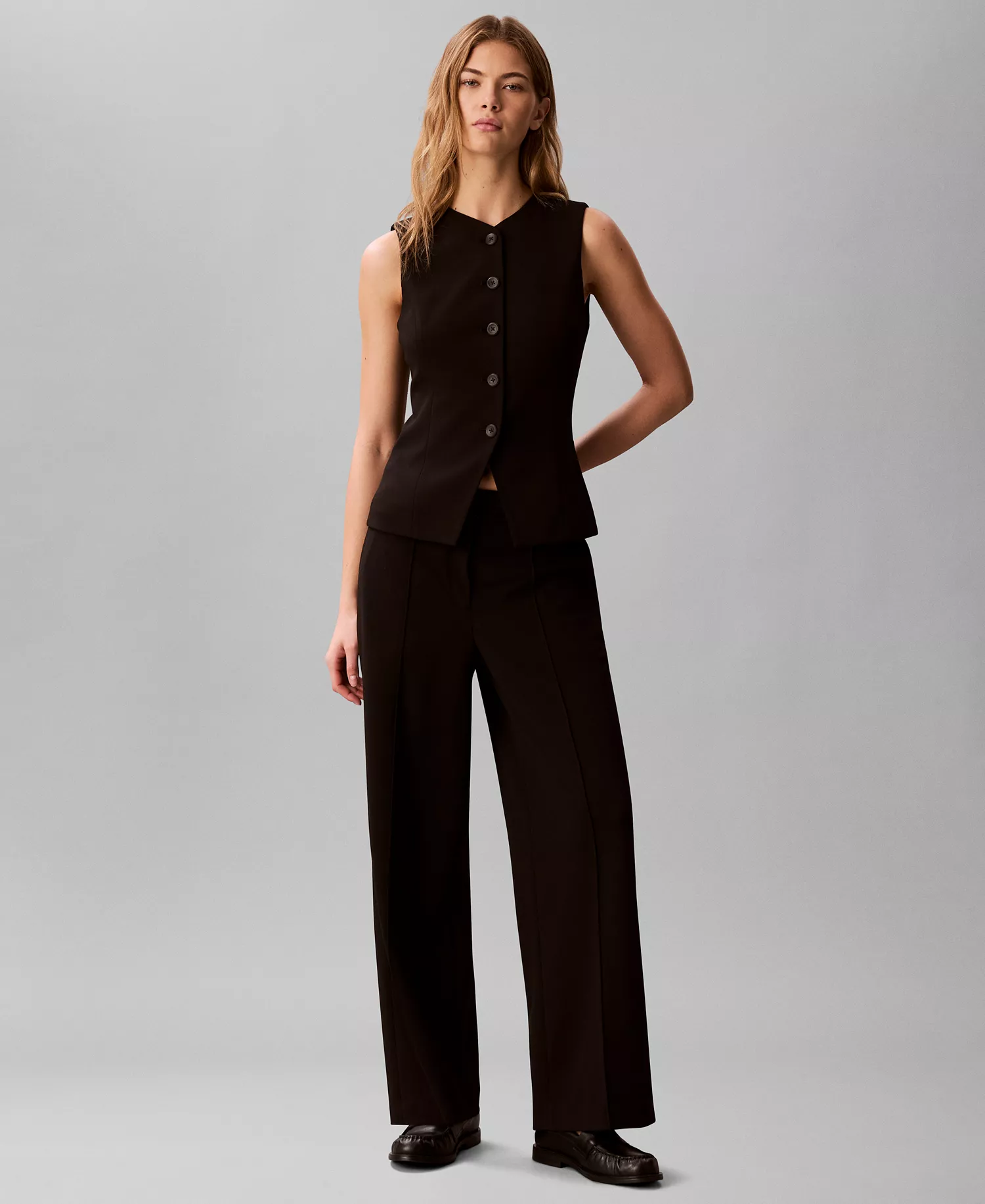 Women's V-Neck Front Button Vest - Black - 10
