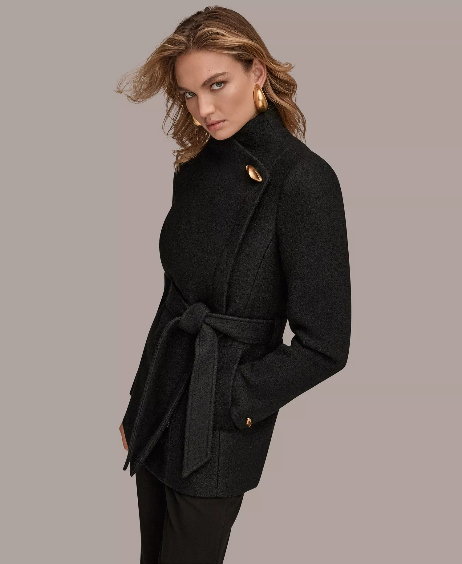 Women's Wing Collar Belted Coat - Black - L