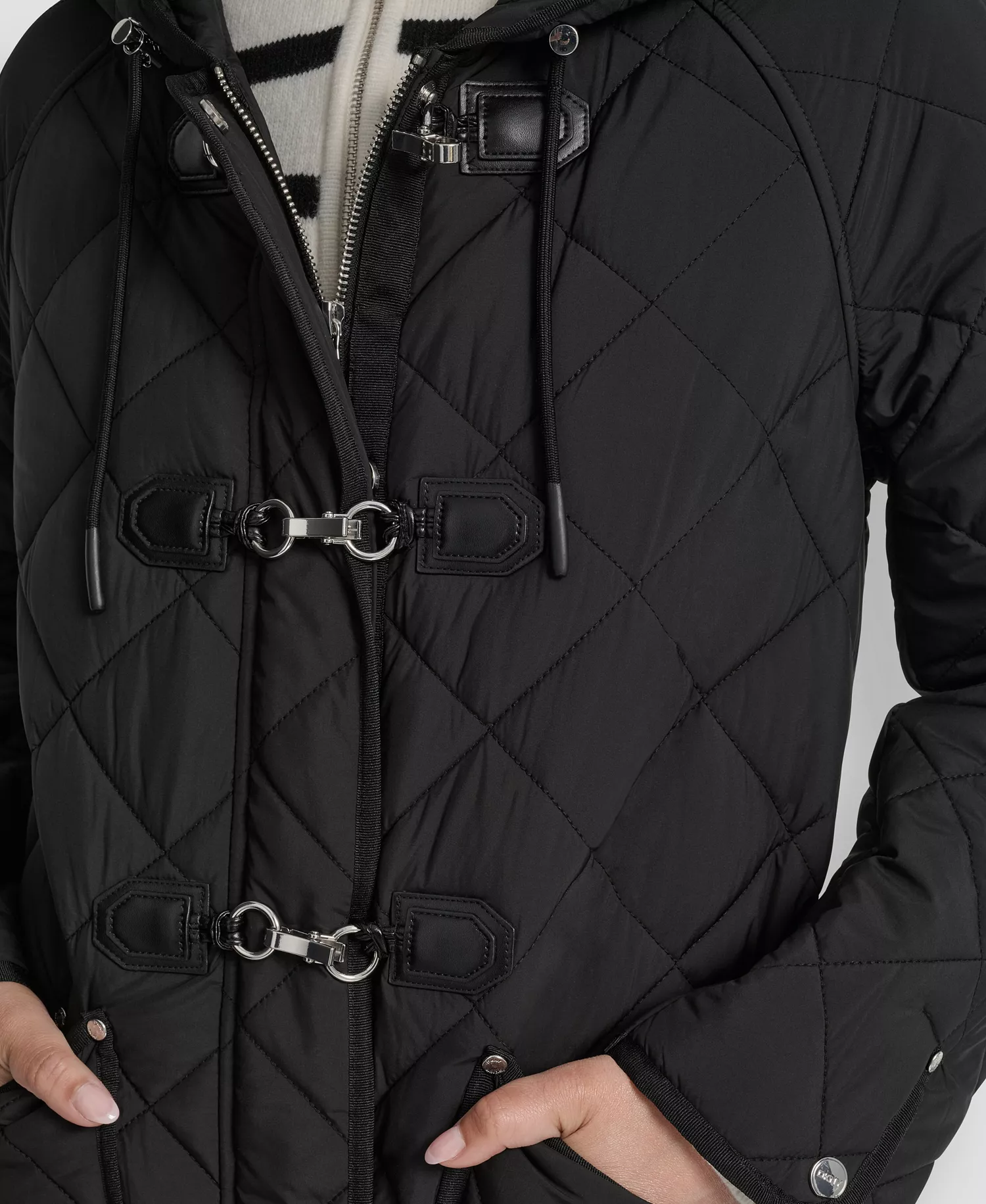 Women's Hooded Toggle Quilted Coat - Black - L