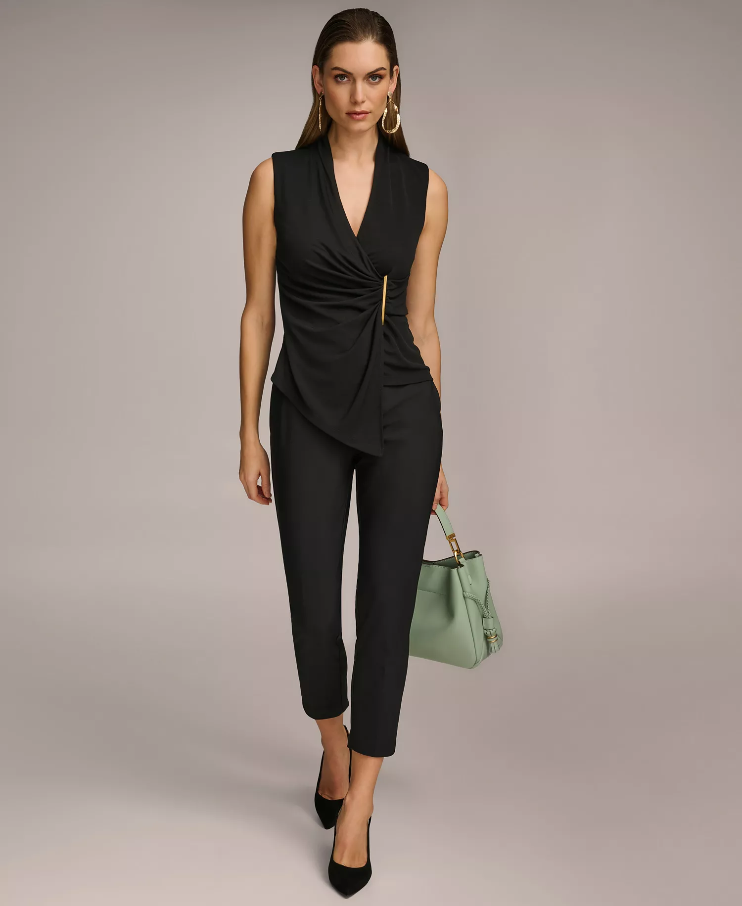 Women's Sleeveless V-Neck Top, Regular & Petite Sizes - Black - L