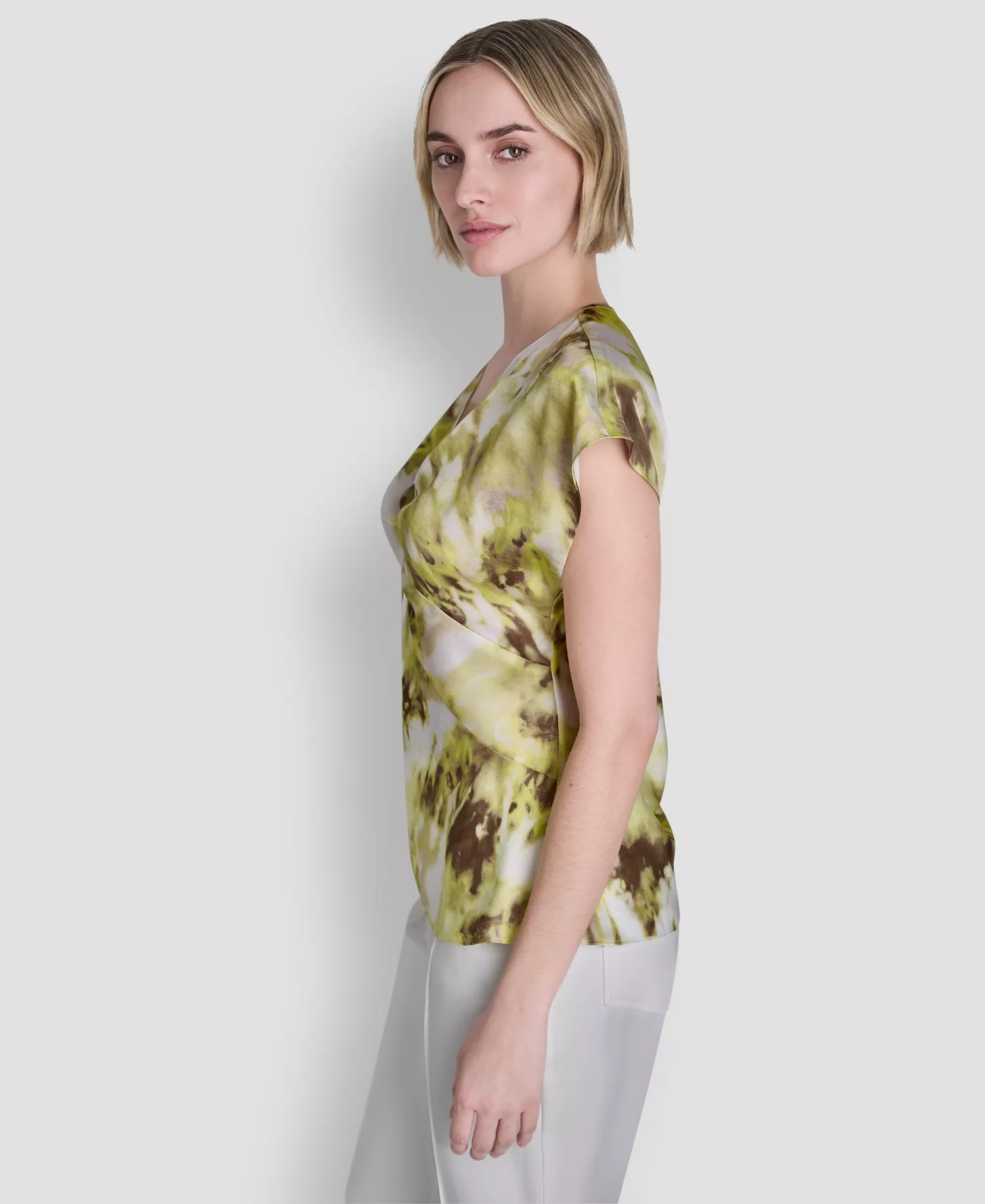 Women's Printed Woven Short-Sleeve V-Neck Blouse - Sage/limeade Multi - L