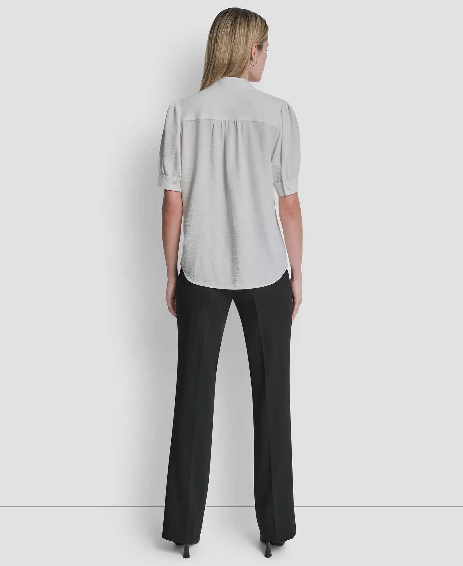 Women's Bell-sleeve Mandarin Collar Textured Blouse - Ivory - L
