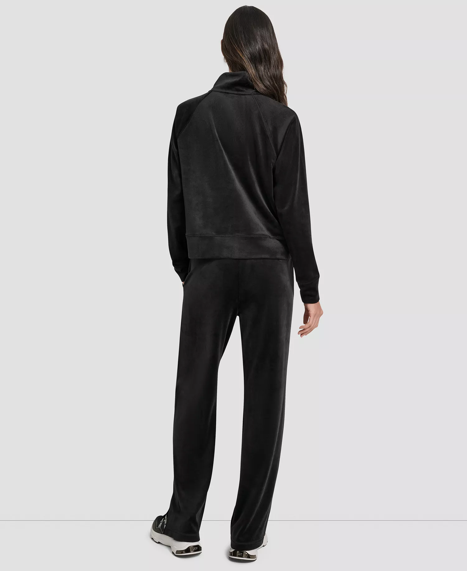 Women's Platinum Velour Embroidered Logo Sweatshirt - Black - L