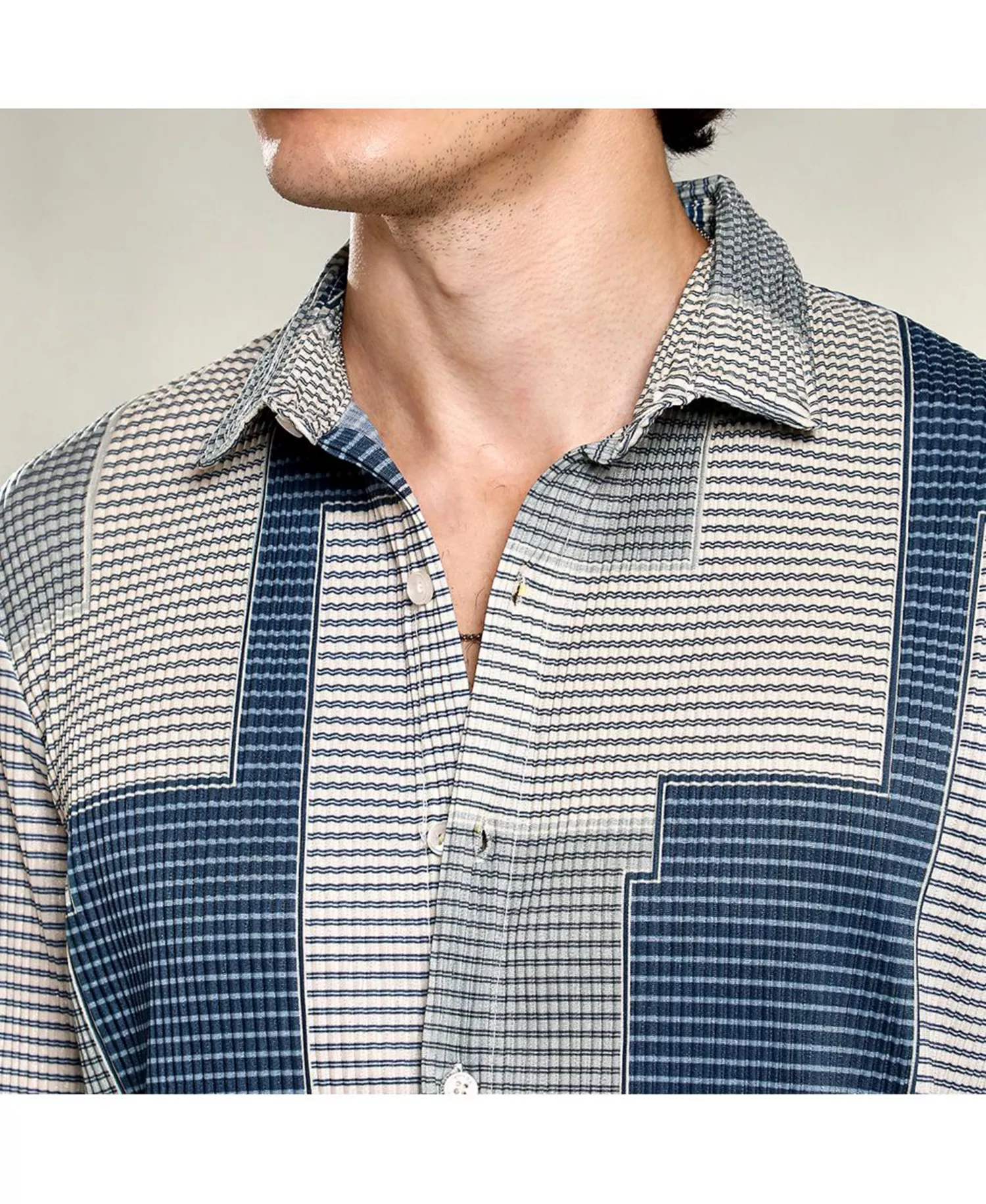 Men's Cloud Grey & Lapis Blue Retro-Pleat Shirt - Blue - L