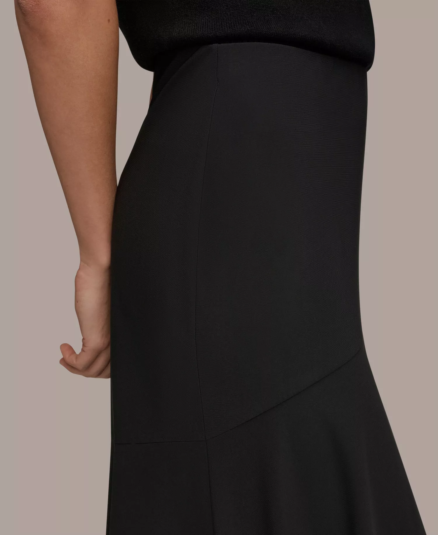 Women's Four Way Stretch High-Low Skirt with Yoke - Black - L