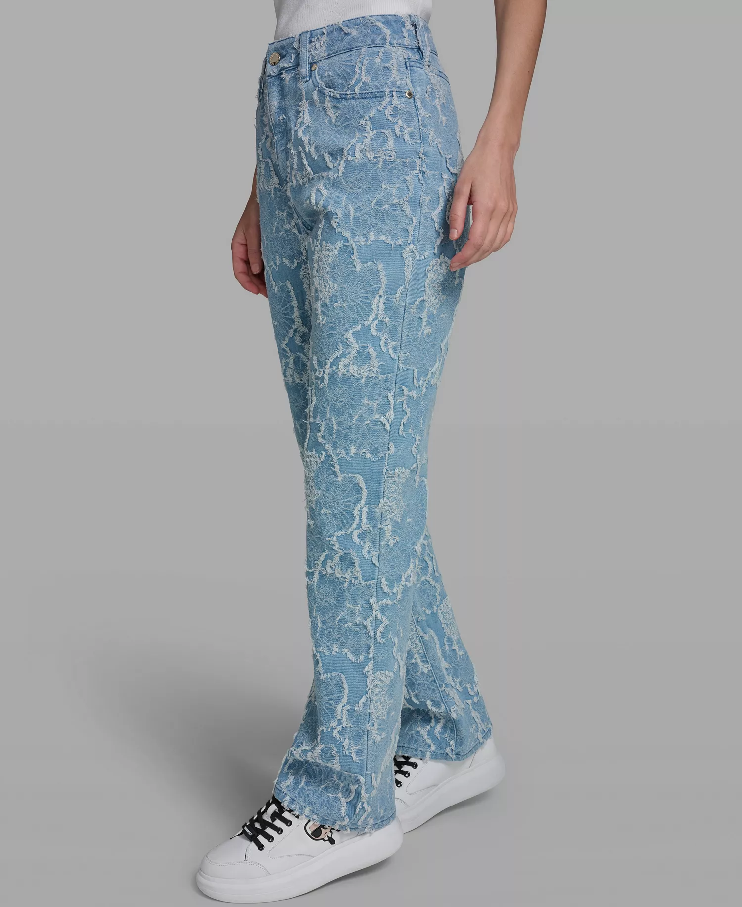 Women's Straight Floral Print Denim Pants - Sky Blue - 0