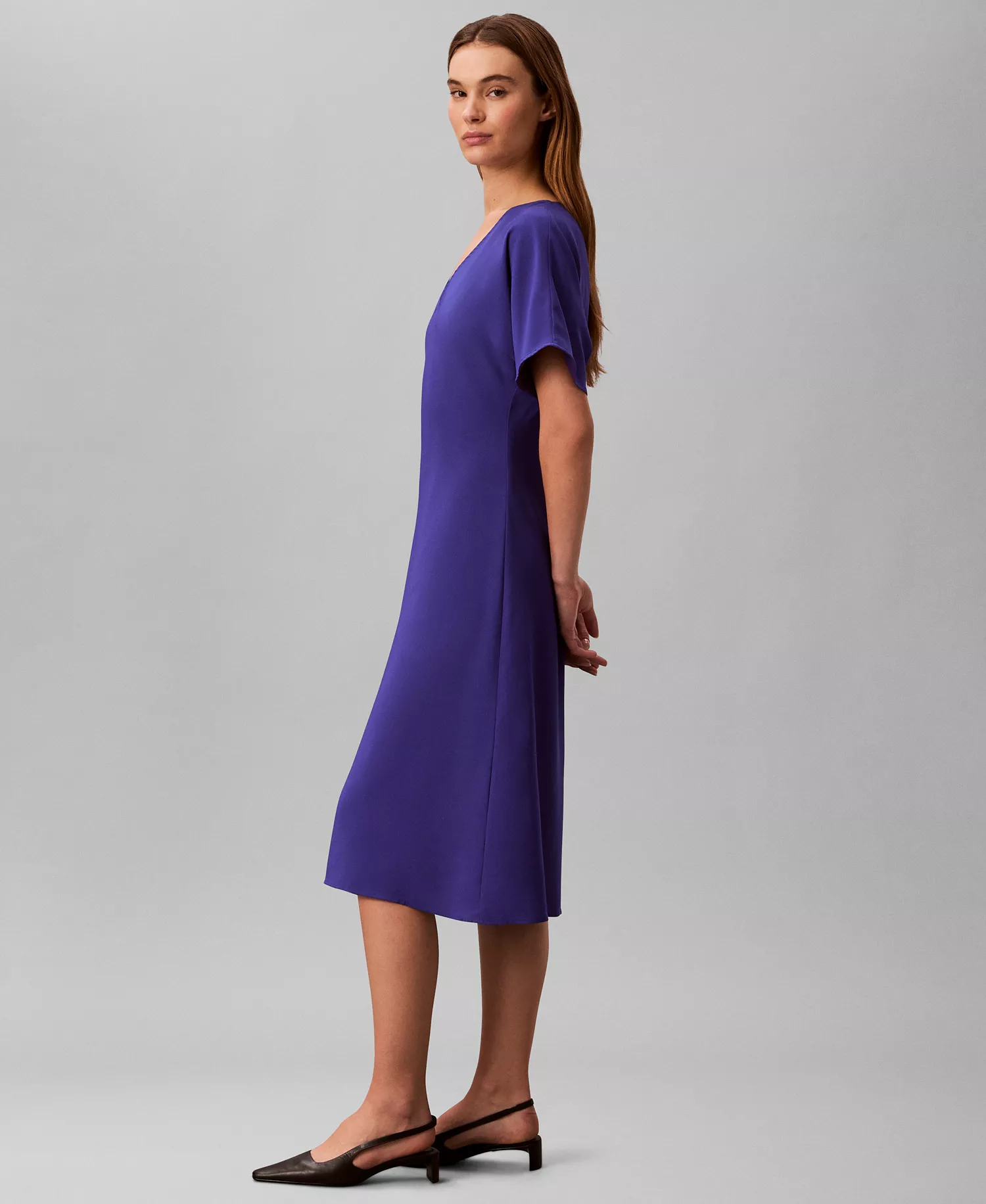 Women's V-Neck Midi Dress - Blue River Fog - L