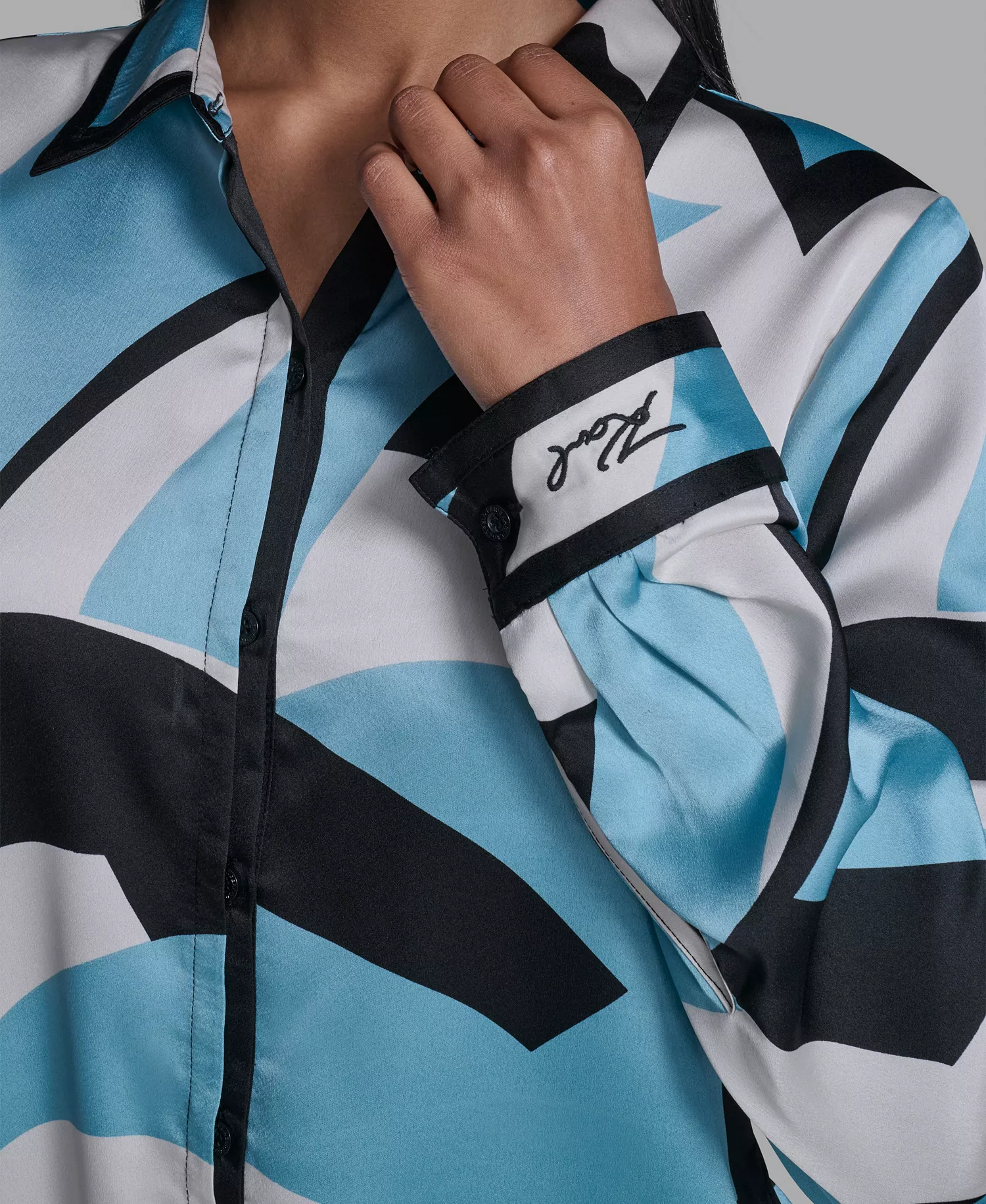 Women's Collared Button-Down Top - Bisque/Aqua Mist Multi - L