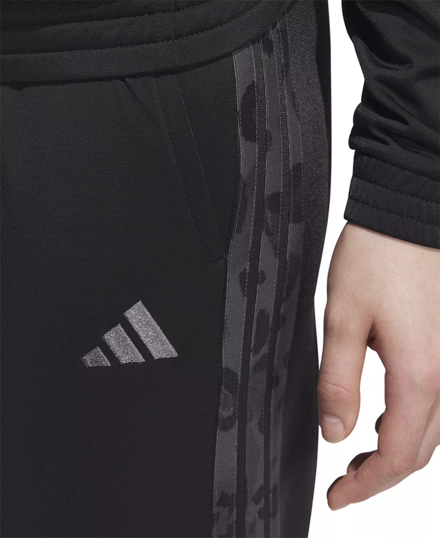 Women's Animal-Print 3-Stripes Tricot Pants - Black/multicolor - 2XL