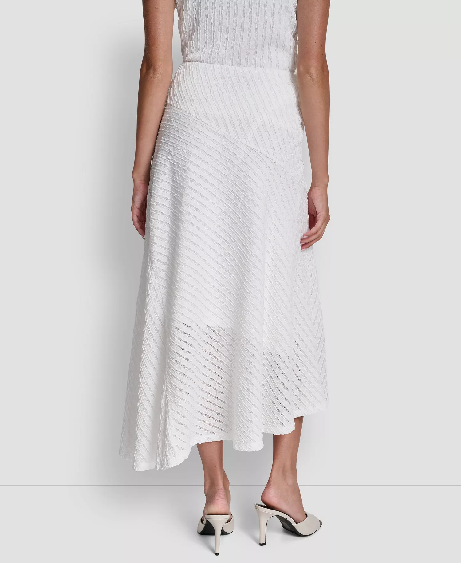 Women's Textured A-Line Pull-On Skirt - Ivory - L