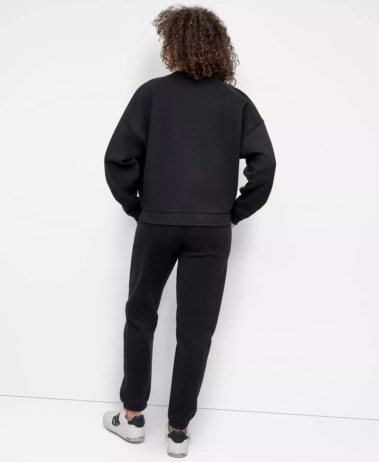 Women's Crew Neck Long Sleeve Sweatshirt - Black - L