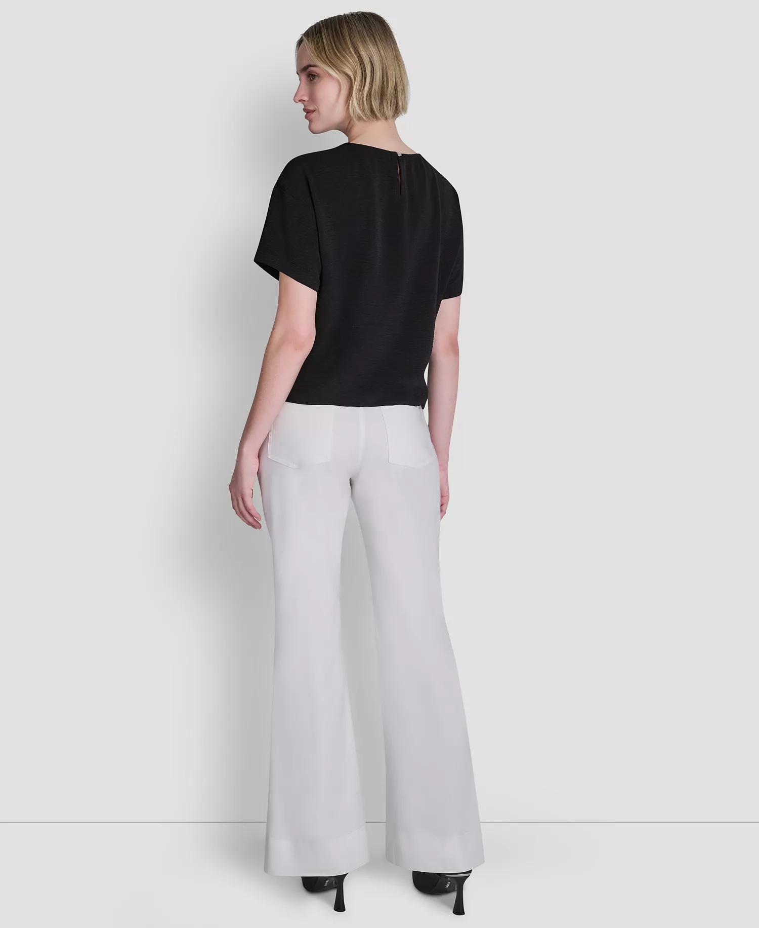 Women's Textured Woven Short-Sleeve Crew Neck Top - Black - L