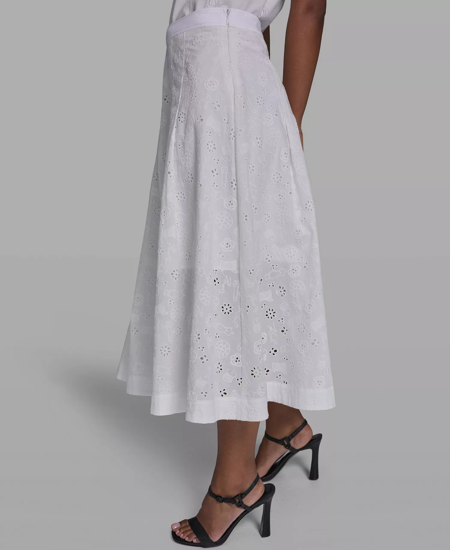 Women's A-Line Eyelet Skirt - Soft White - 0