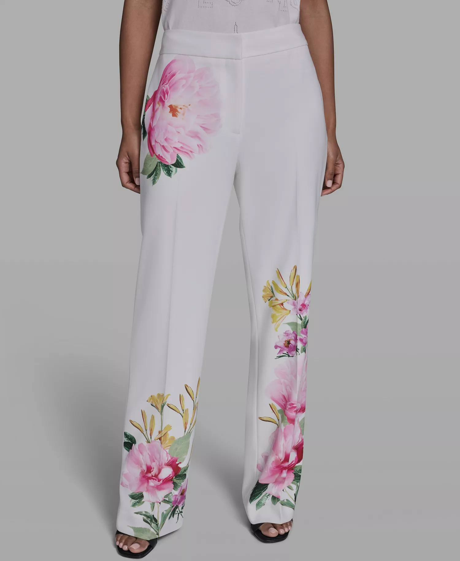 Petite Mid-Rise Floral Print Pants - Soft Whits - 10P