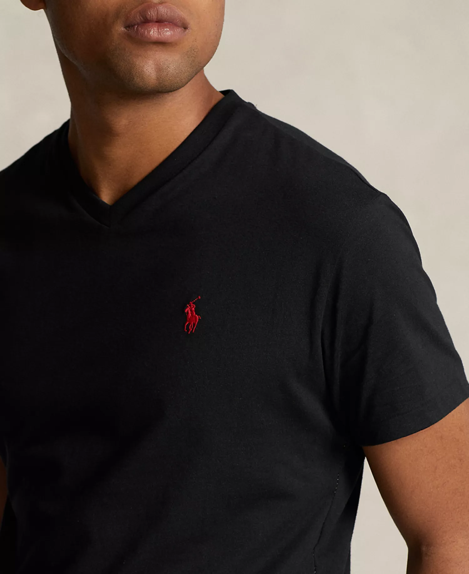 Men's Classic-Fit V-Neck T-Shirt - Black - 2XL