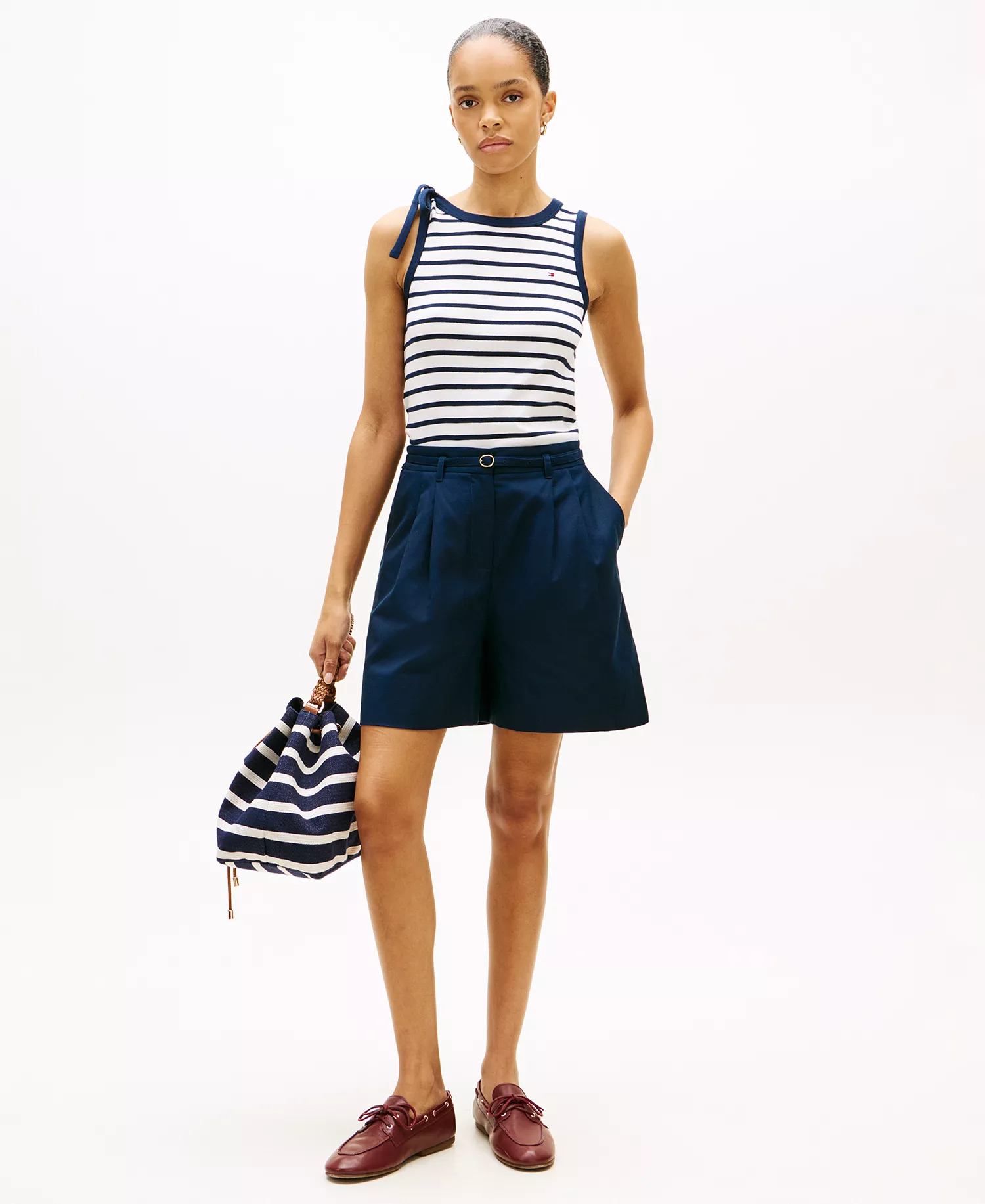 Women's Bow Detail Crew Neck Tank Top - Ecru - L