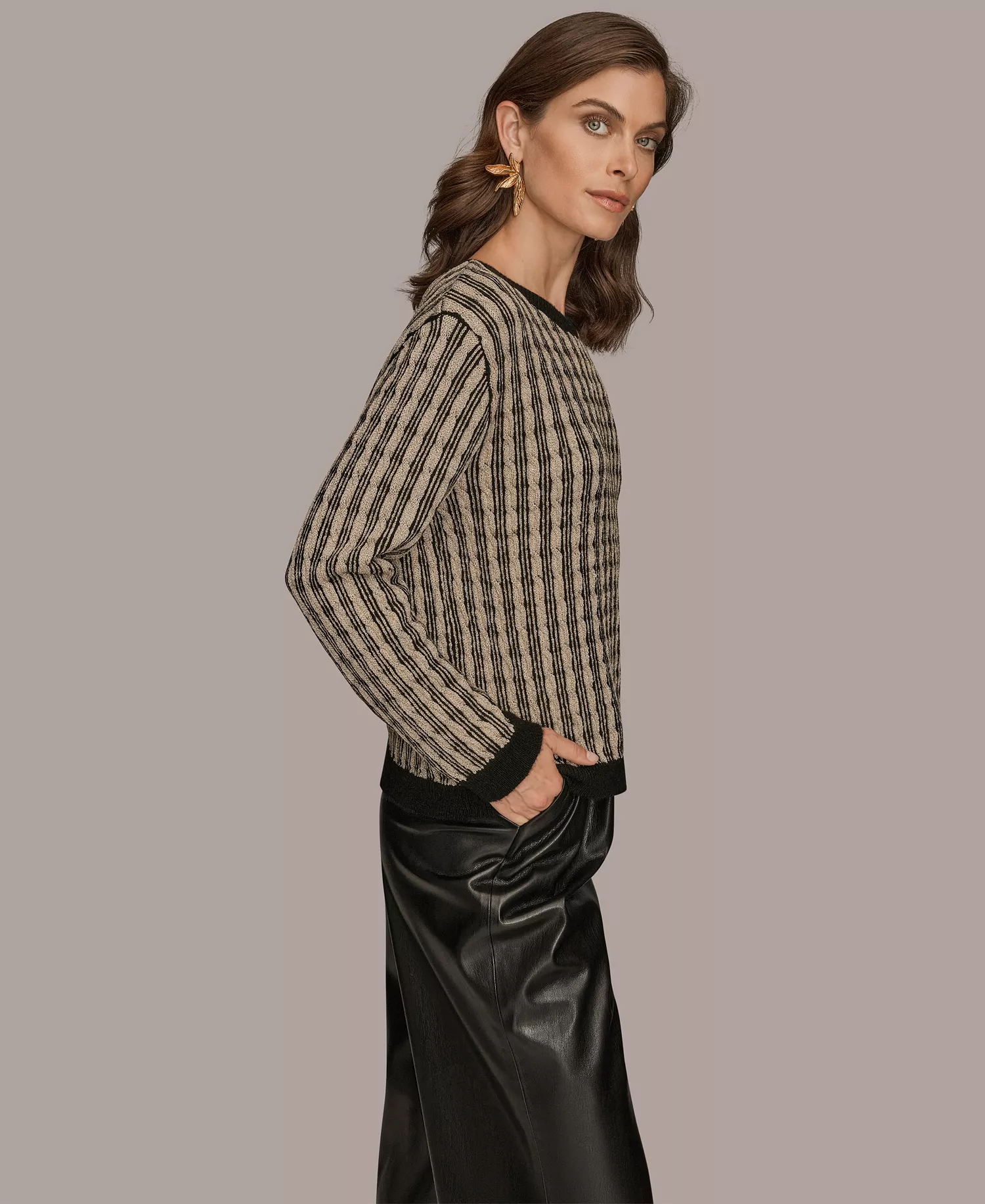 Women's Long Sleeve Two-Tone Sweater - Black/Gold - L