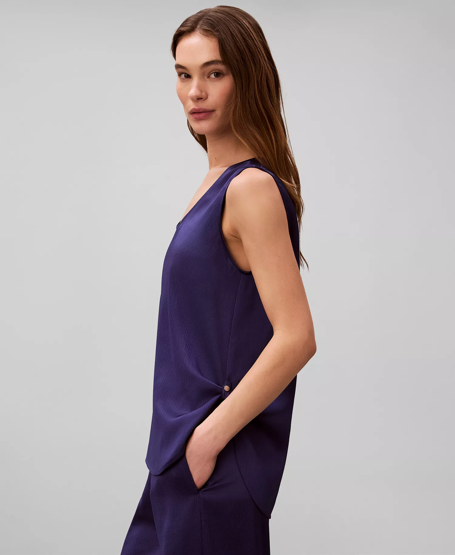 Women's Scoop Neck Tank Top and Women's Hammered Pull-On Pants - Steel Beams - L