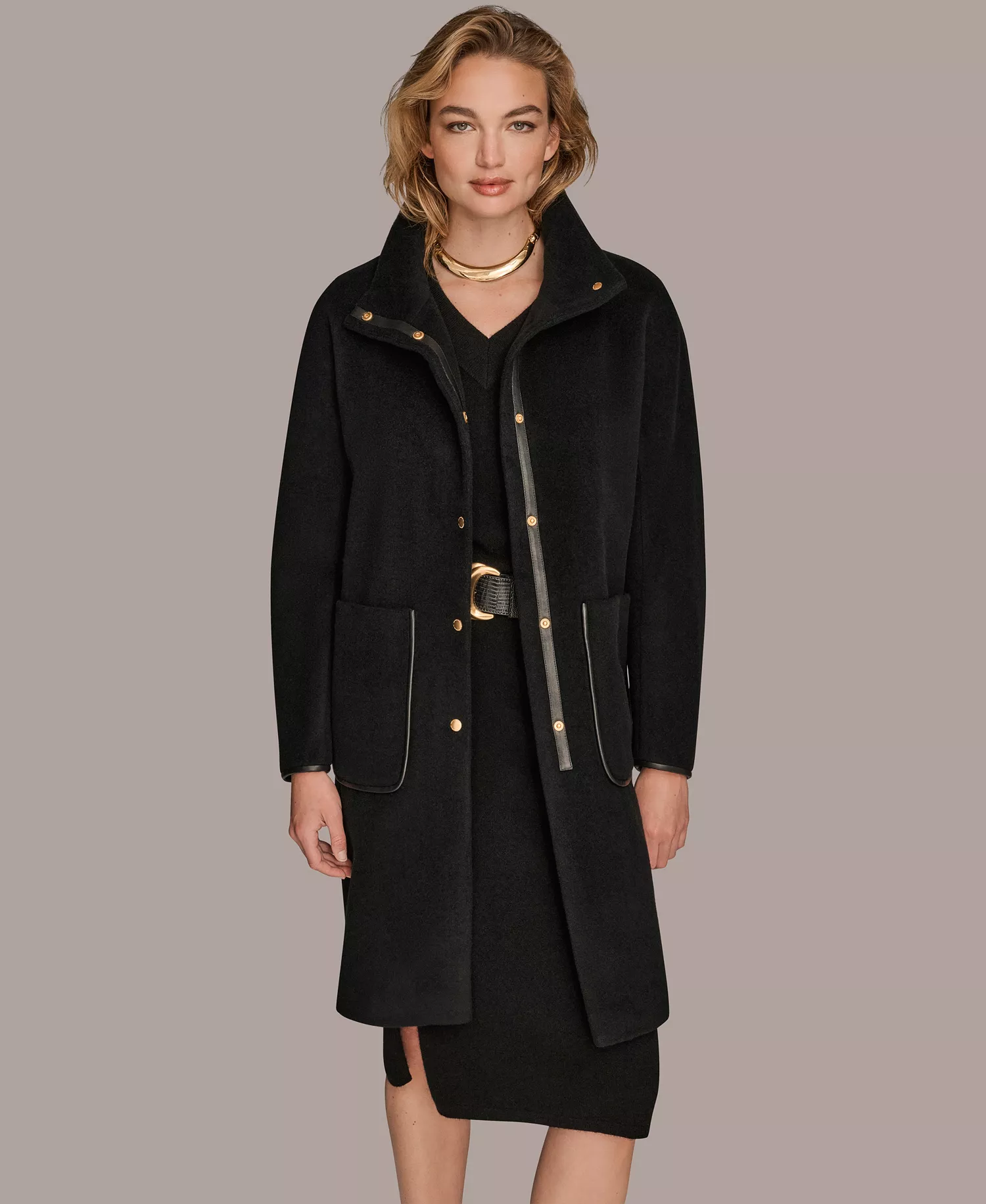 Women's Snap Button Scarf Coat - Black - L