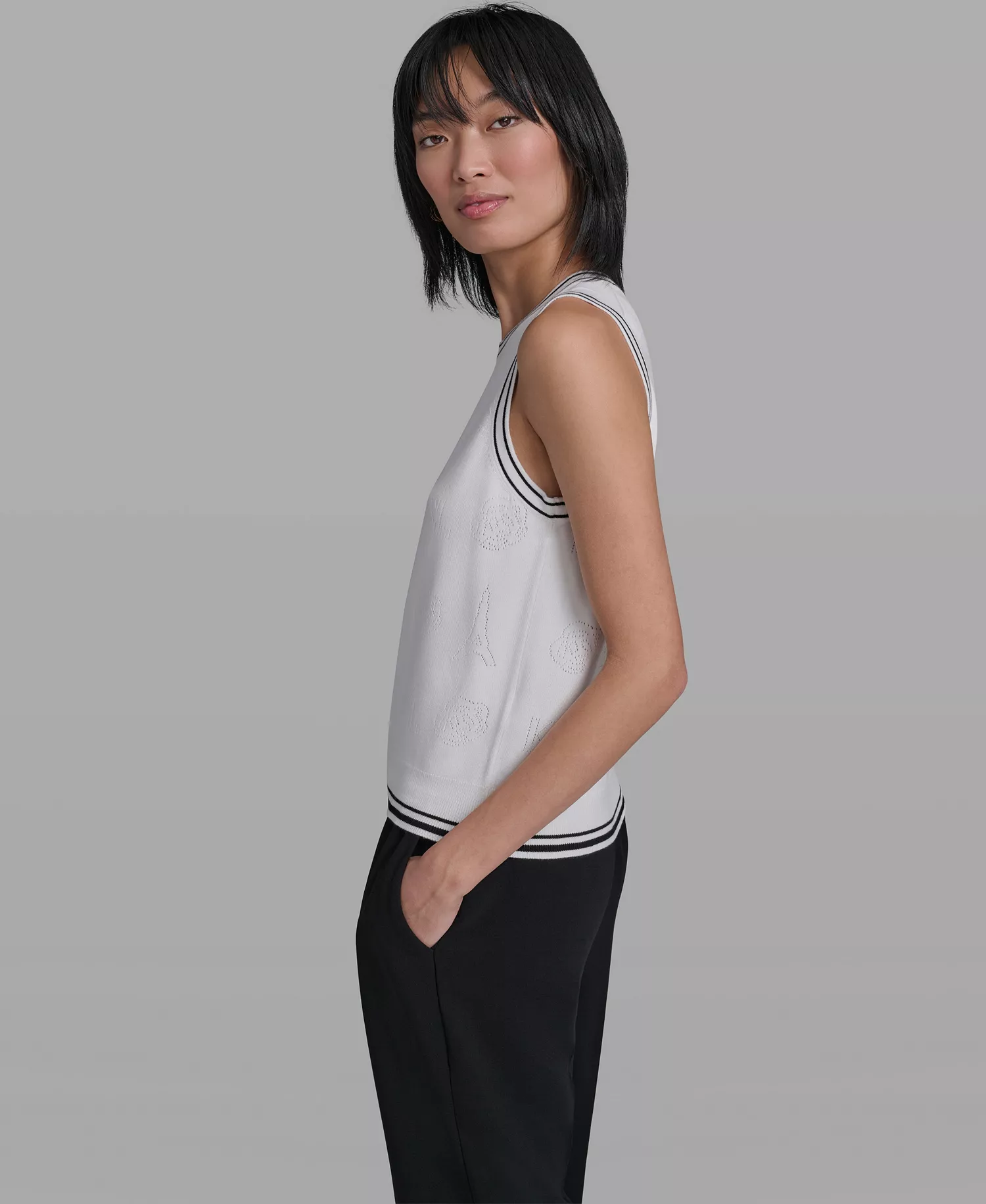 Women's Crew Neck Sleeveless Tank Sweater - Soft White/black - L