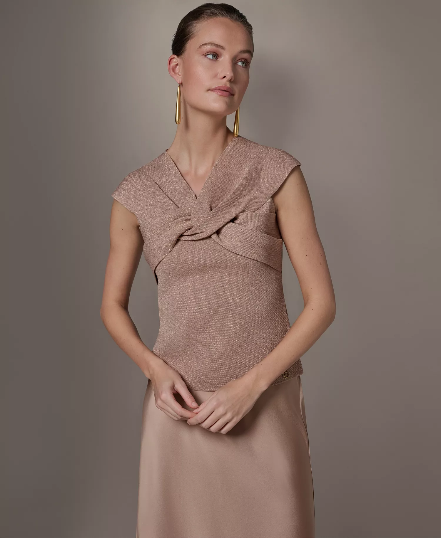 Women's Criss Cross V-Neck Sweater - Umbria W Rose Gold L - L