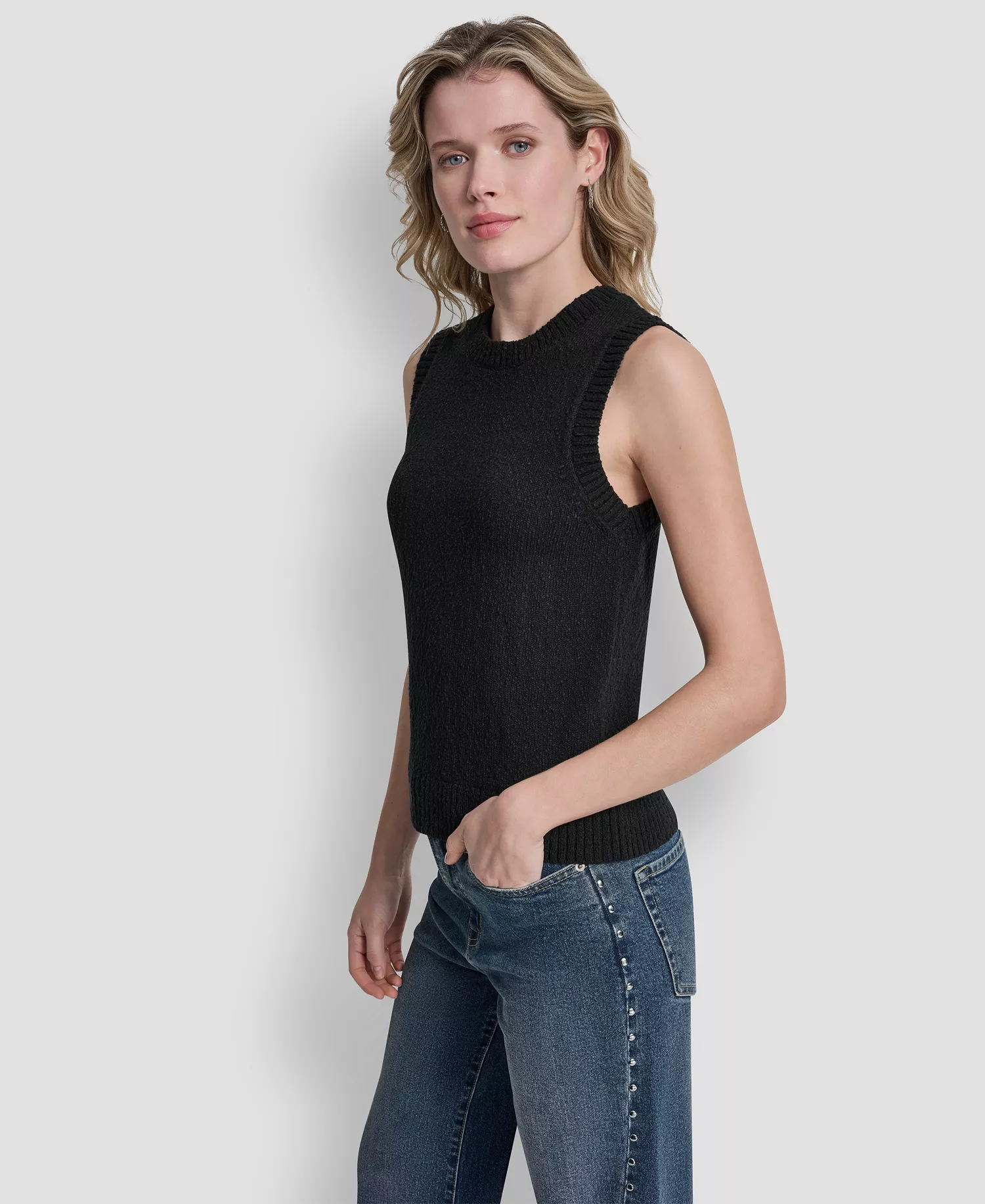 Women's Crew Neck Pull-On Sweater - Black - L