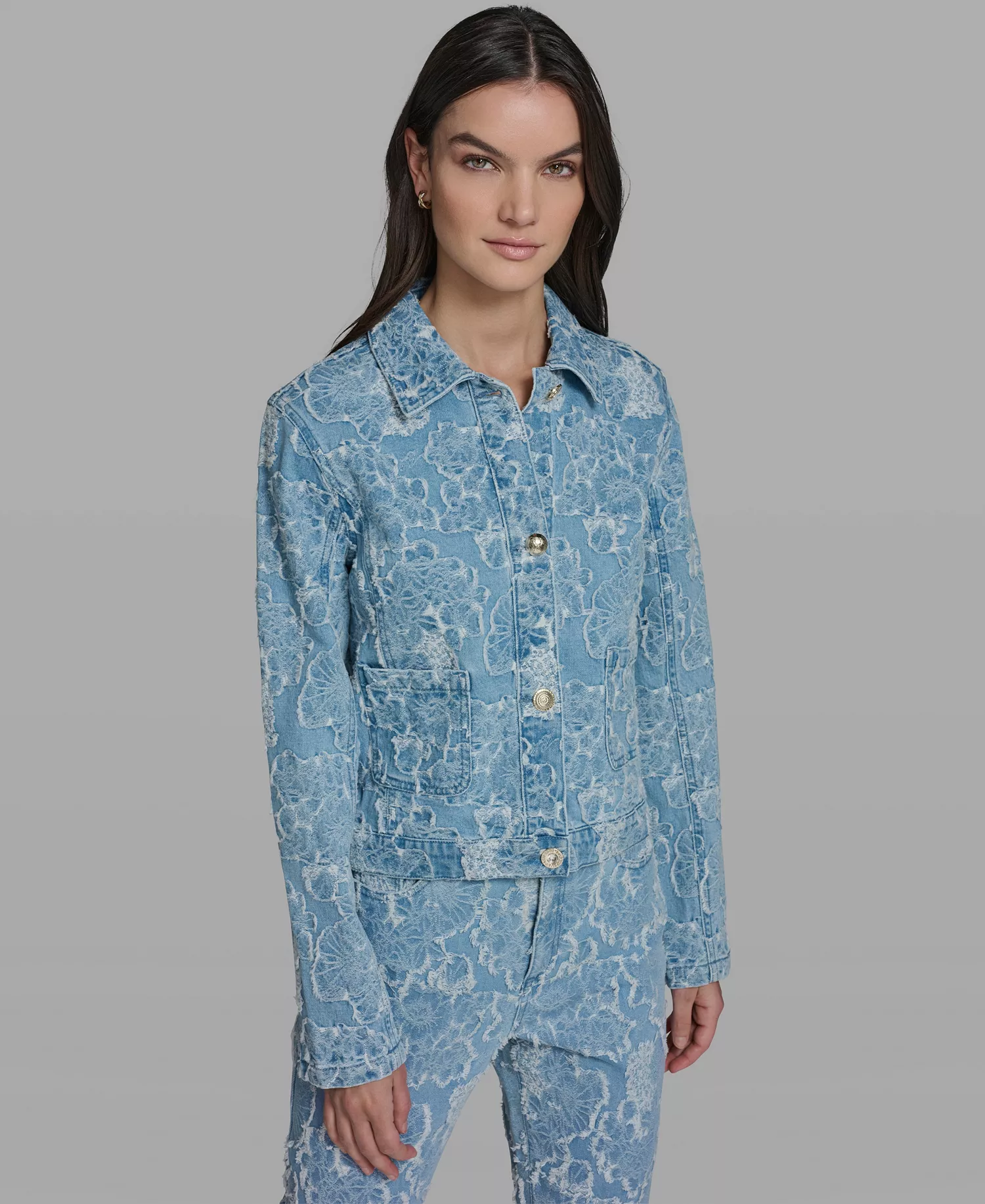 Women's Collared Long-Sleeve Floral Print Denim Jacket - Sky Blue - L