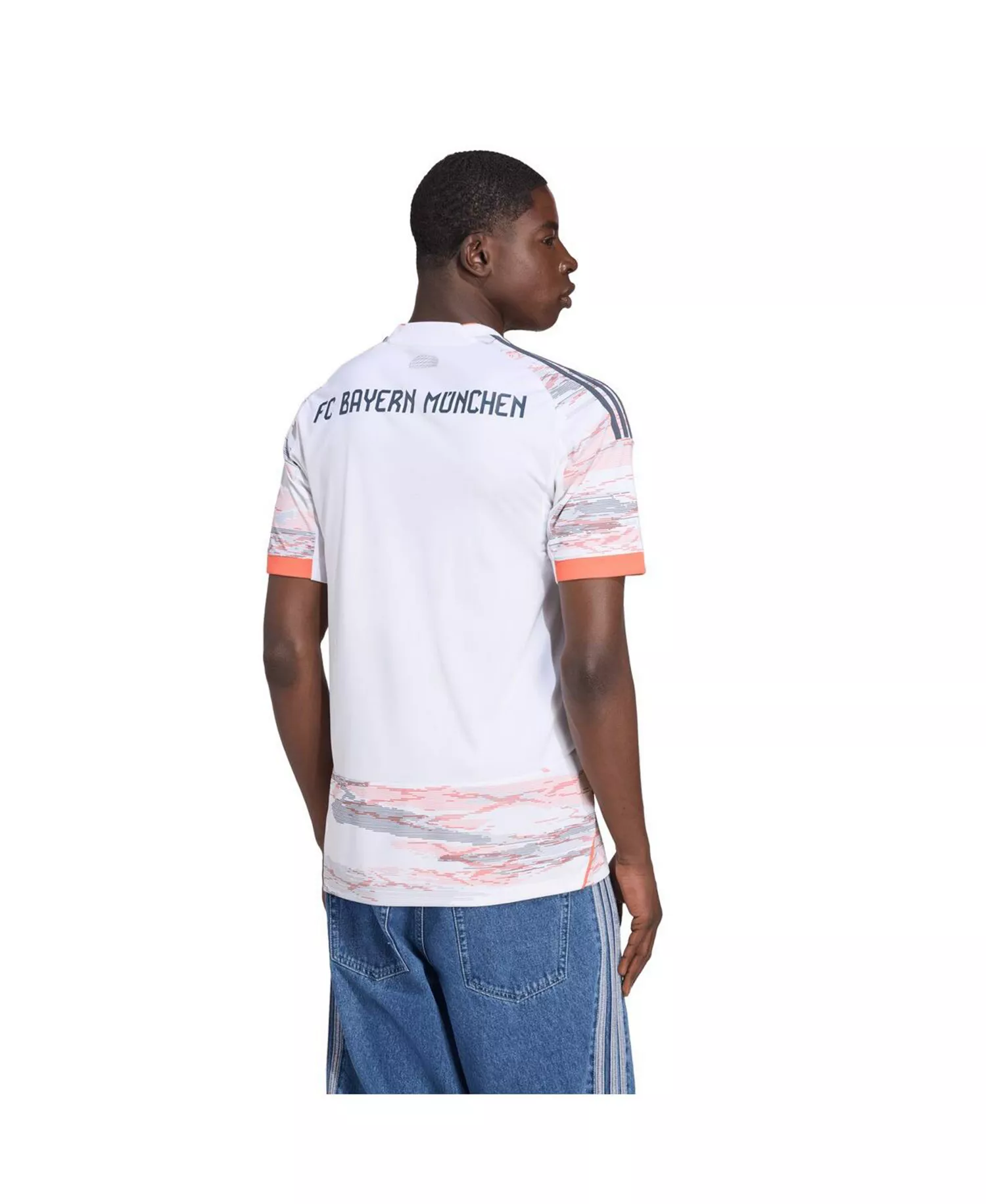 Men's White Bayern Munich 2025/26 Away Replica Jersey - White - L