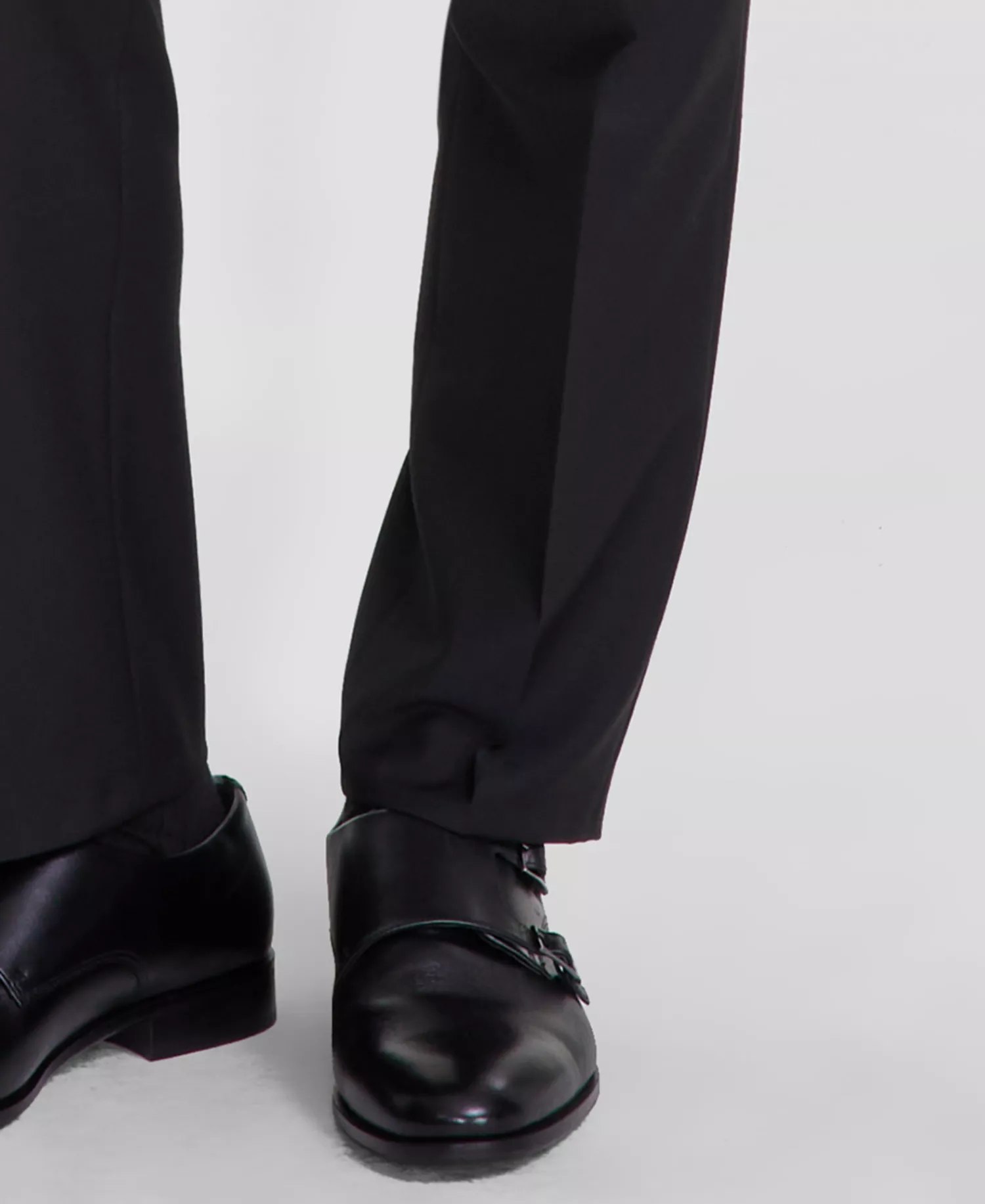 Men Modern-Fit Wool Blend Suit - Black - 36R