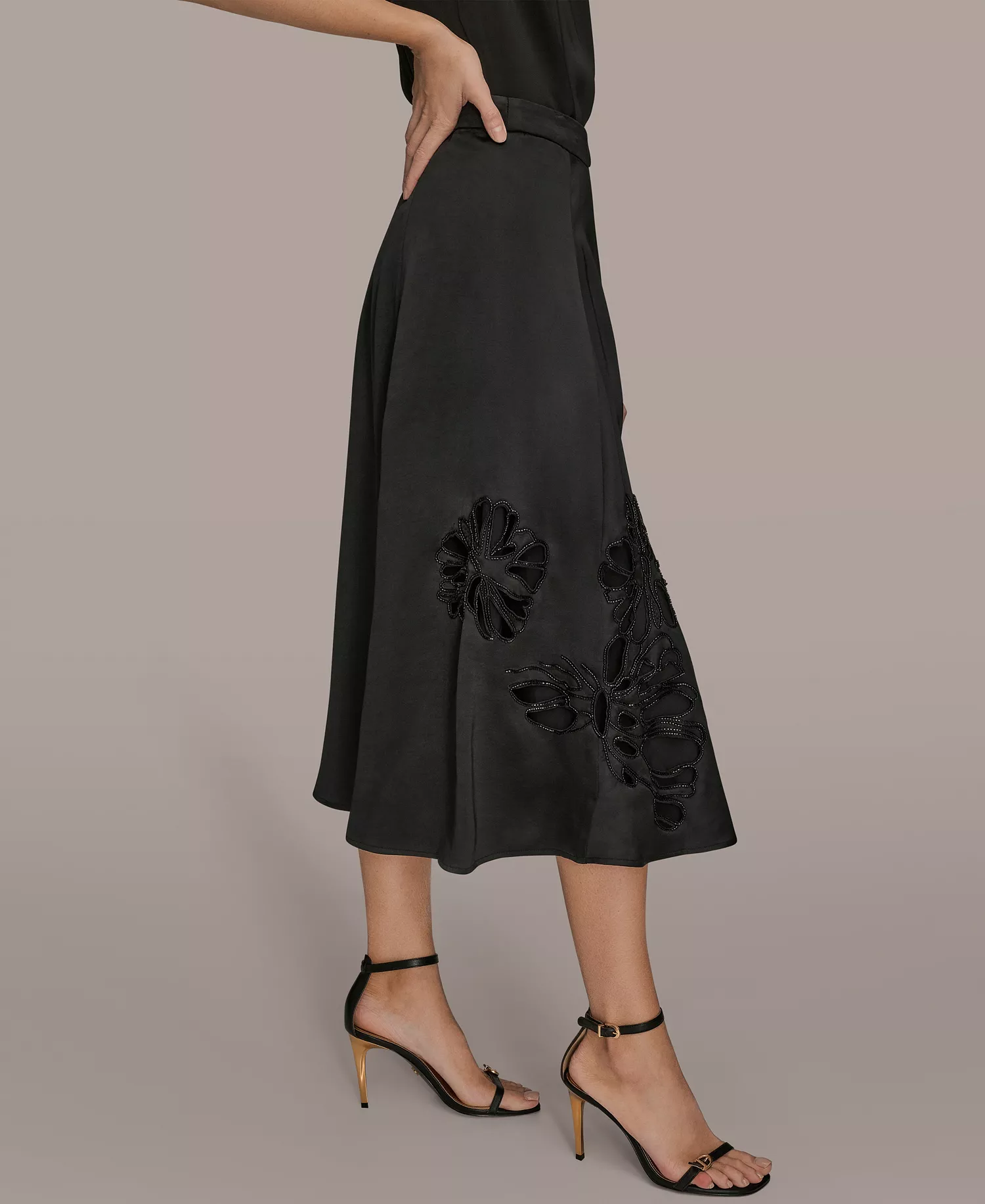 Women's Floral Cutout Satin Midi Skirt - Black - 10